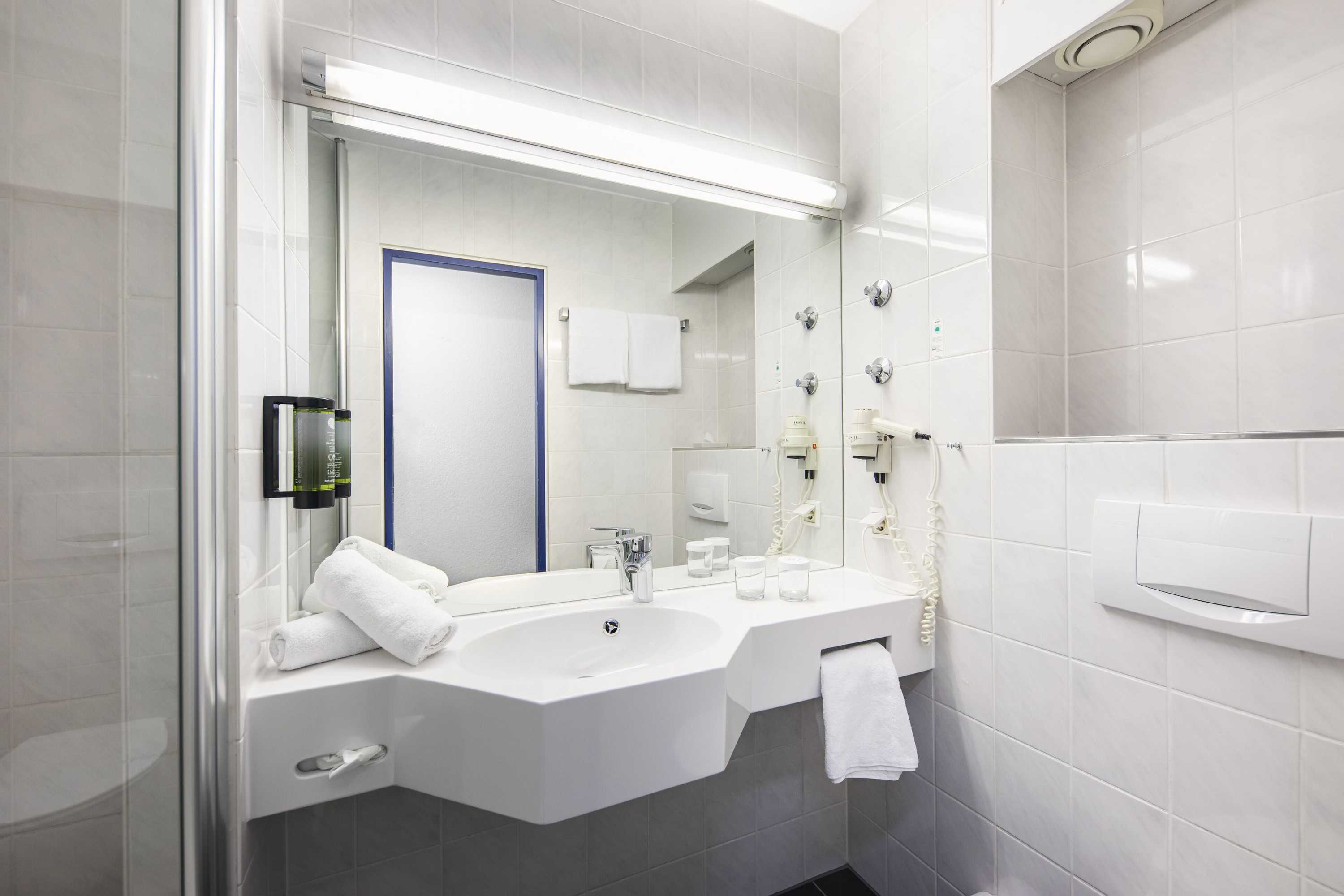 Gift card for Achat Hotel Stuttgart Zuffenhausen Gift card for Achat Hotel Stuttgart Zuffenhausen