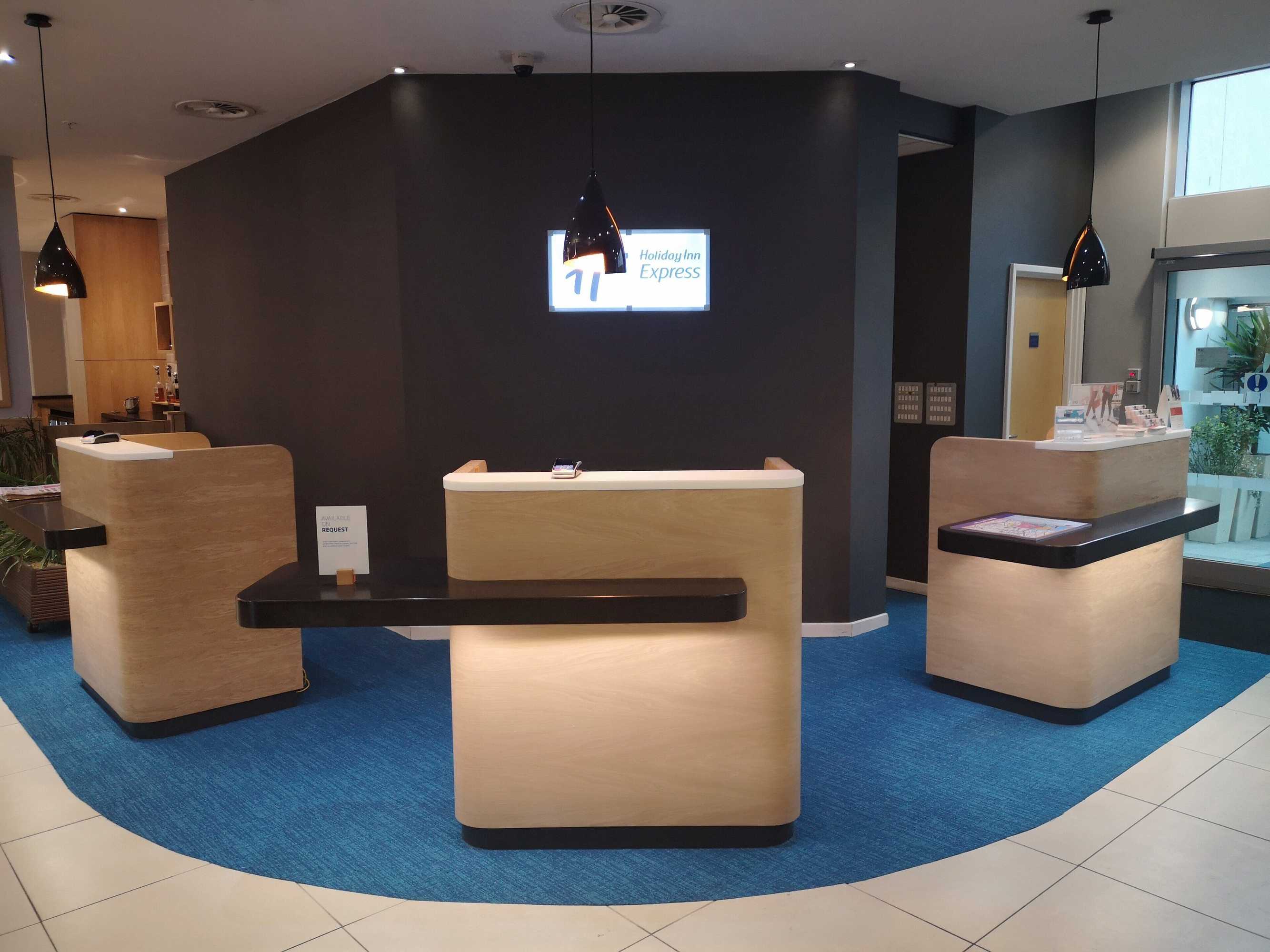 Gift card for Holiday Inn Express Hull City Centre by Ihg Gift card for Holiday Inn Express Hull City Centre by Ihg