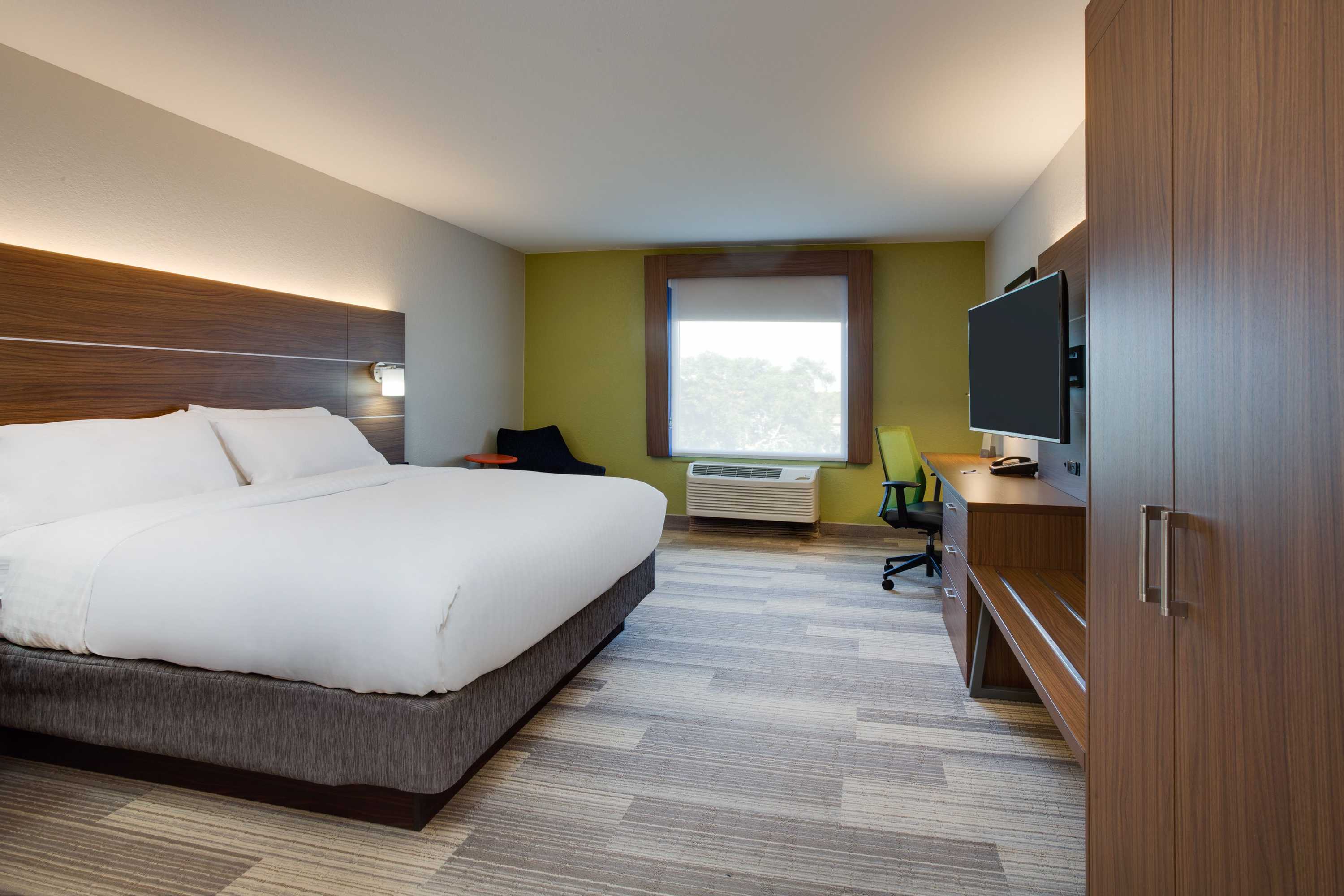 Gift card for Holiday Inn Express Hotel & Suites Tampa-Fairgrounds-Casino by Ihg Gift card for Holiday Inn Express Hotel & Suites Tampa-Fairgrounds-Casino by Ihg