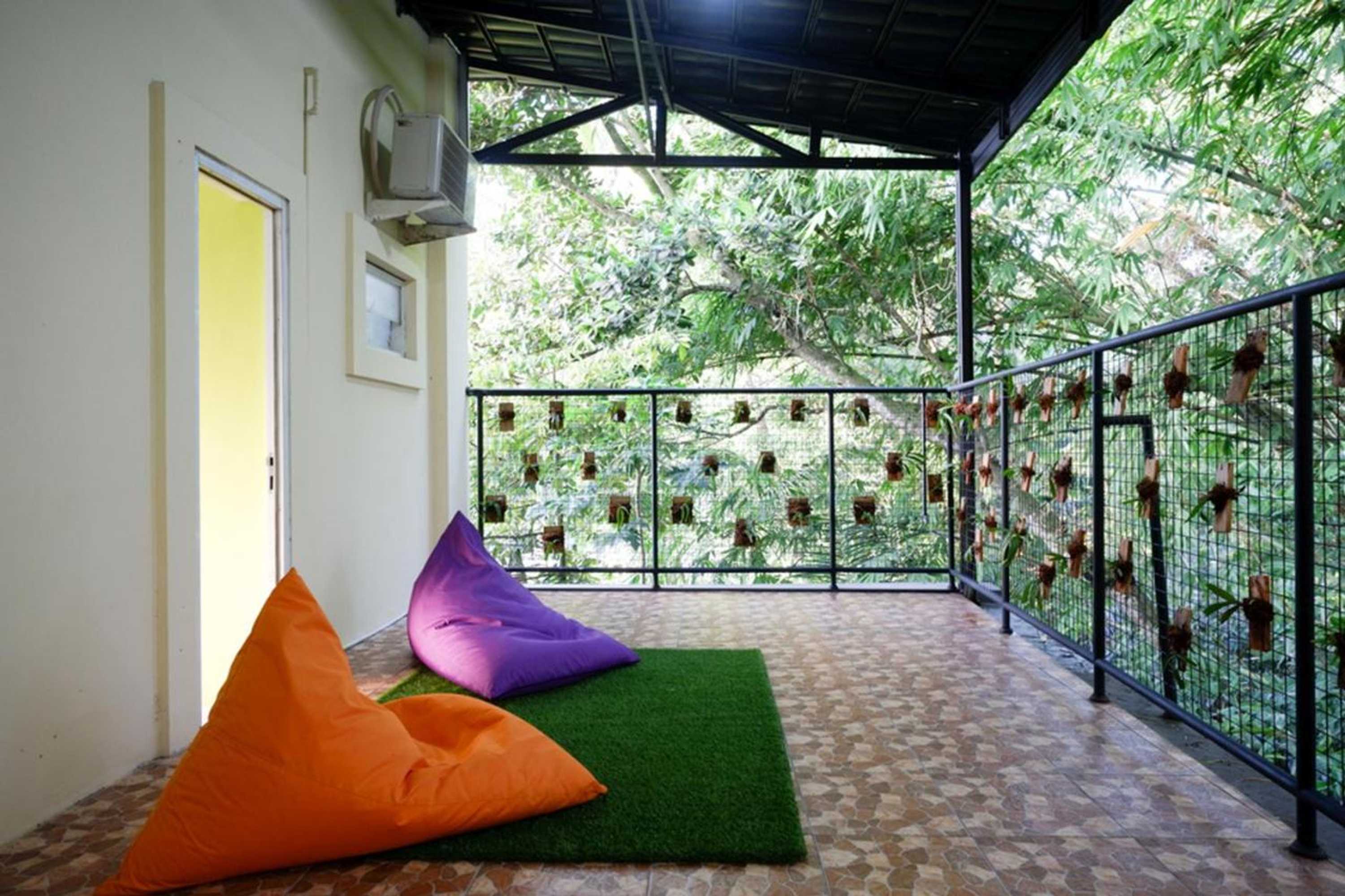 Gift card for Reddoorz Syariah at Omah Sawah Gift card for Reddoorz Syariah at Omah Sawah