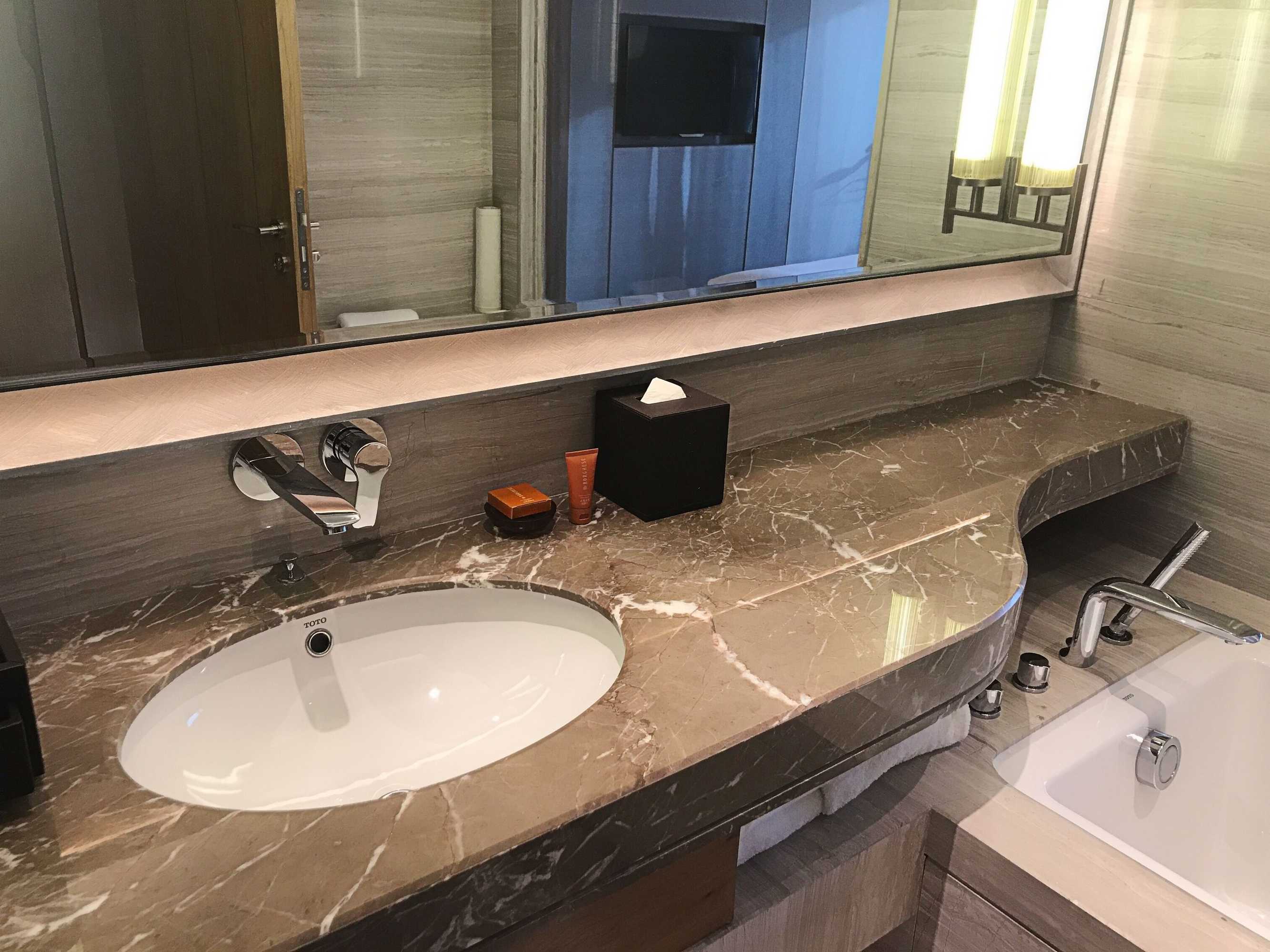 Gift card for Crowne Plaza Fuzhou Riverside by Ihg Gift card for Crowne Plaza Fuzhou Riverside by Ihg