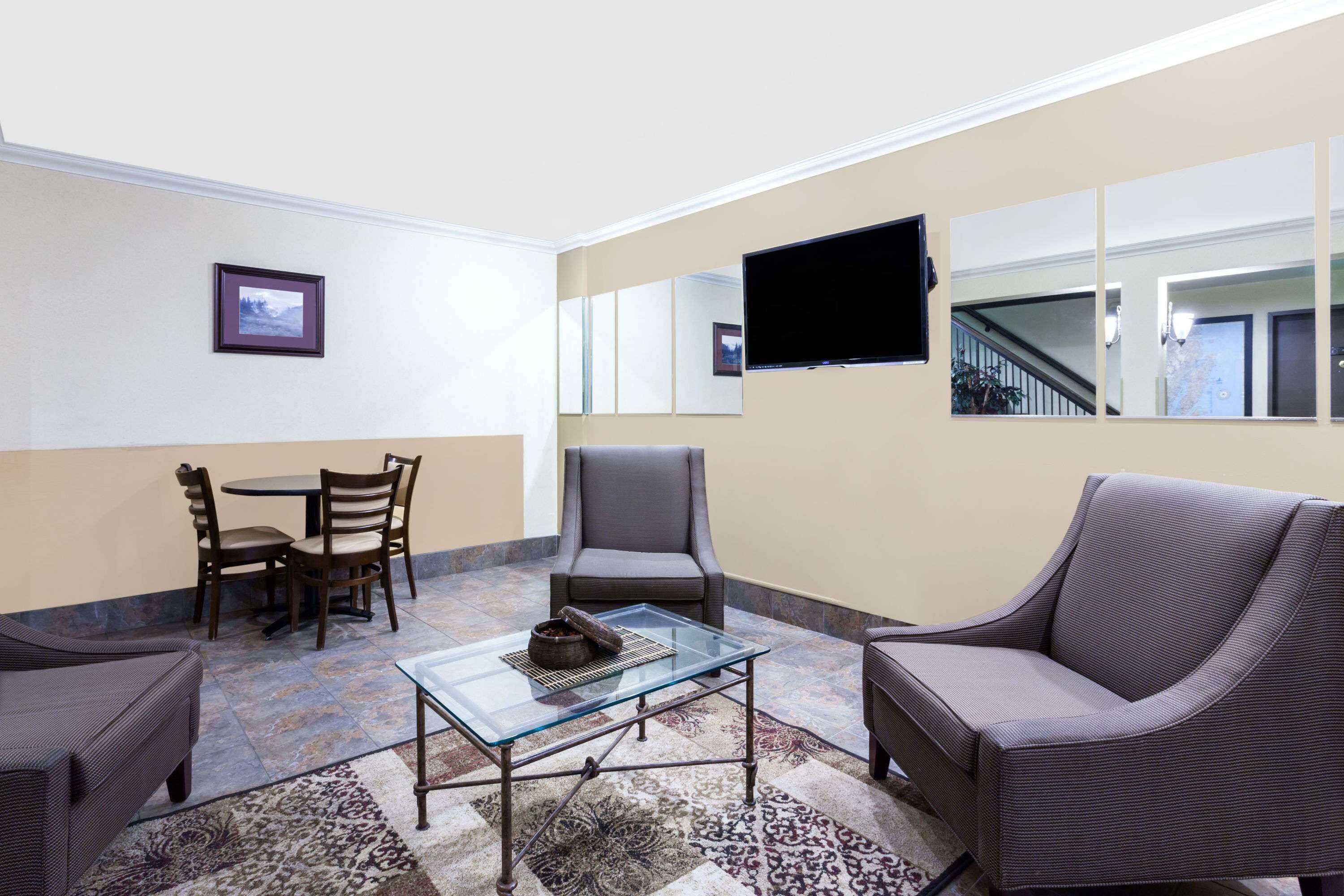 Gift card for Days Inn by Wyndham Bellingham Gift card for Days Inn by Wyndham Bellingham