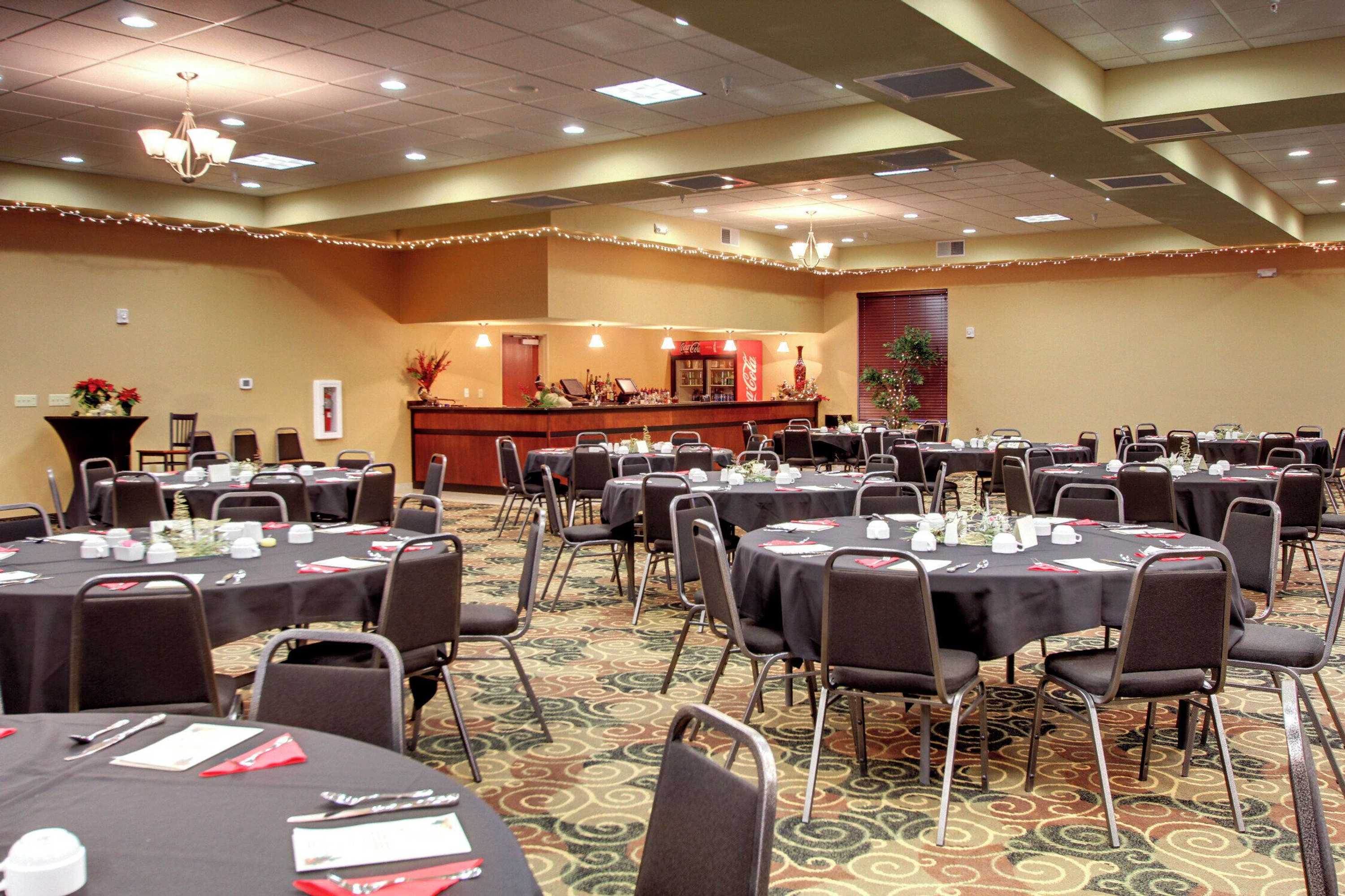 Gift card for Cobblestone Hotel & Suites – Broken Bow