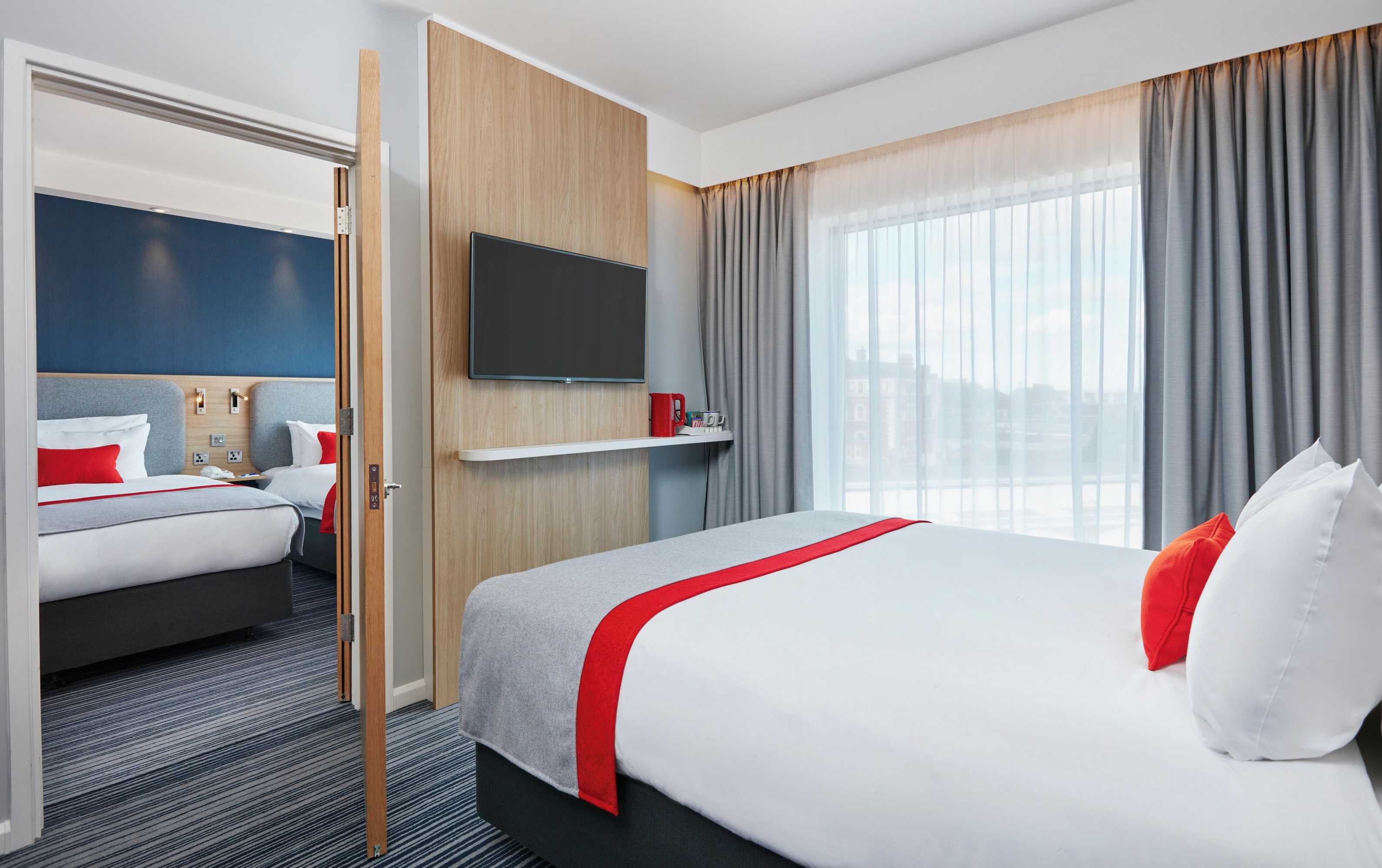 Gift card for Holiday Inn Express Grimsby by Ihg Gift card for Holiday Inn Express Grimsby by Ihg
