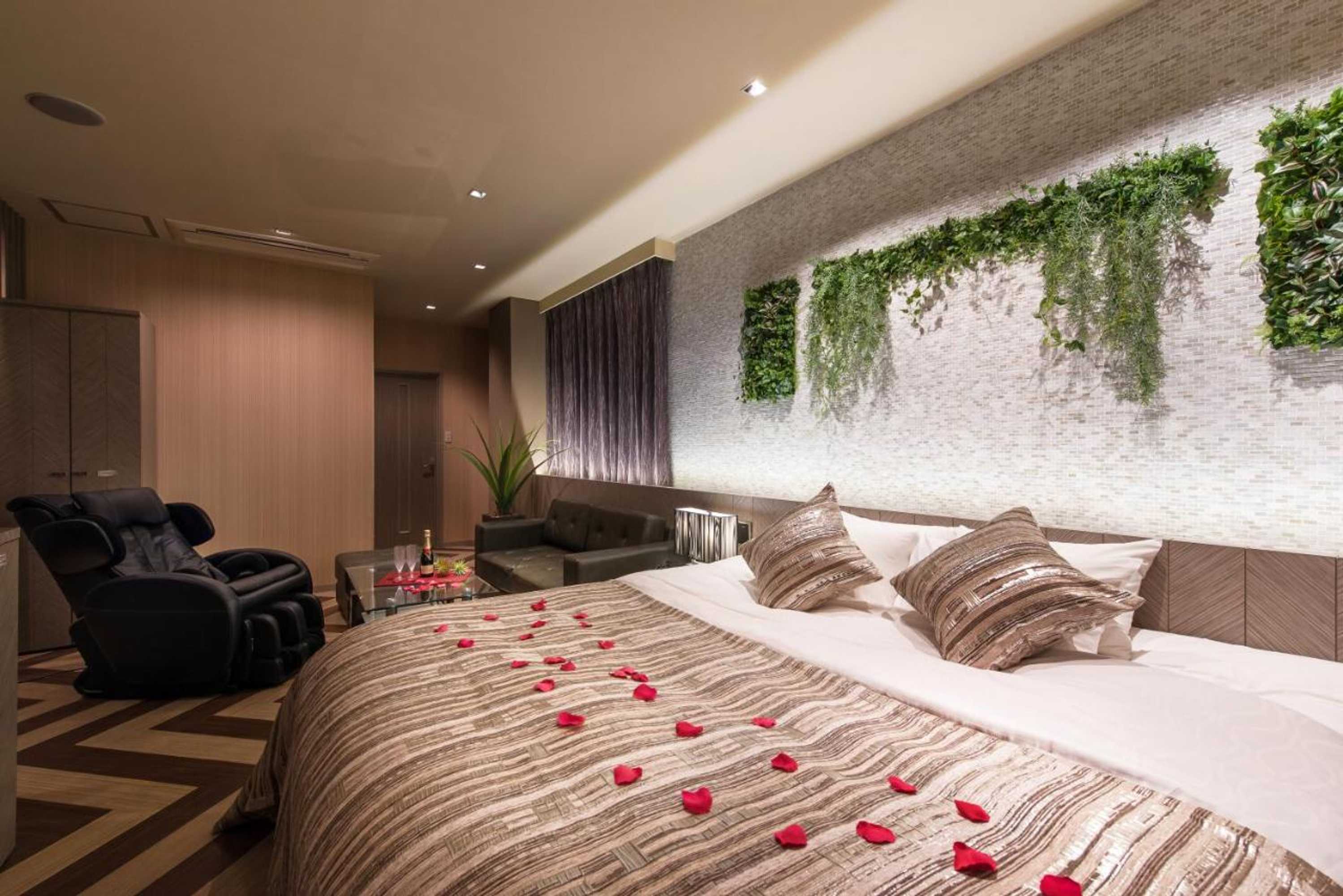 Gift card for Hotel Lotus Iwatsuki (adult Only)