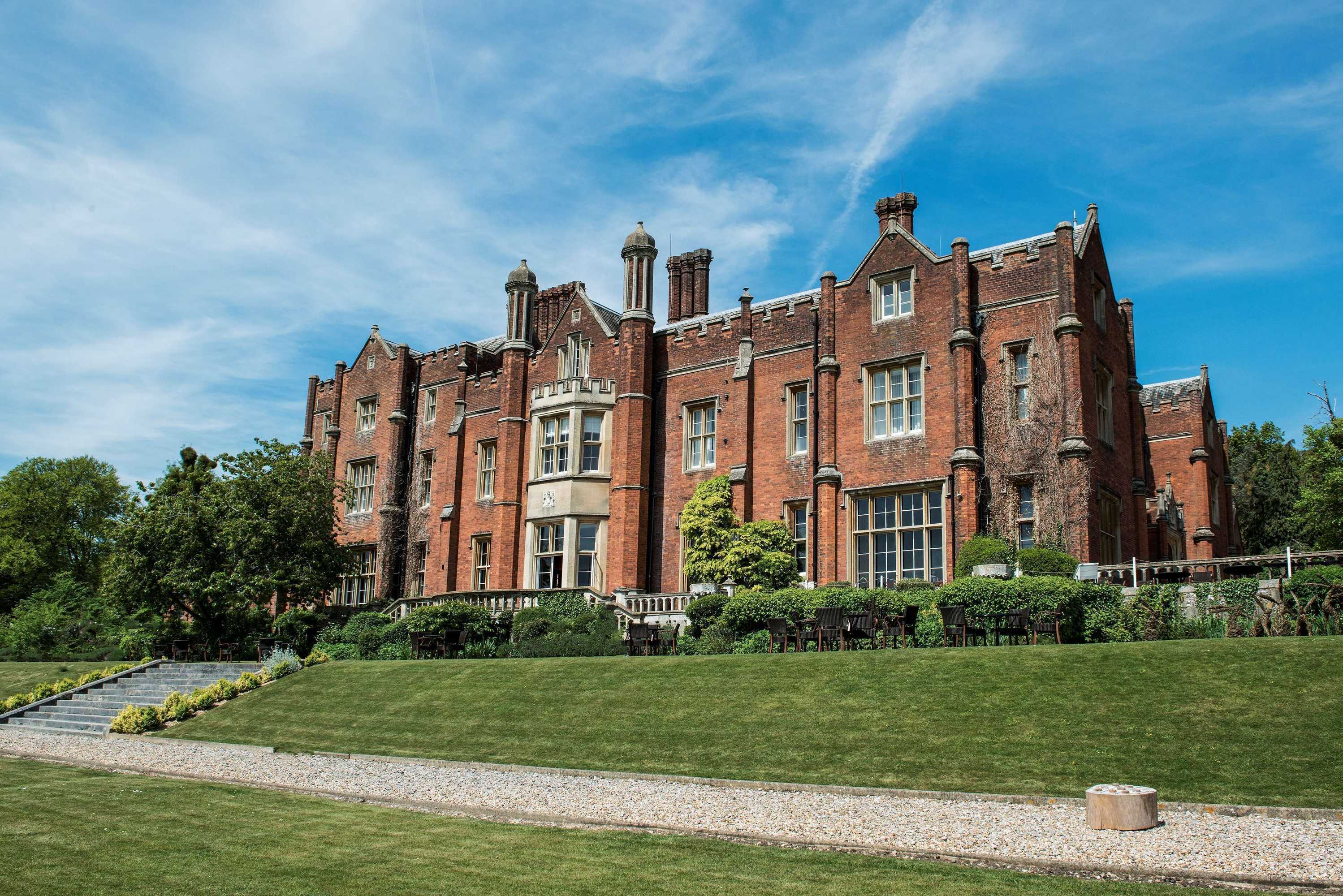 Gift card for De Vere Latimer Estate Gift card for De Vere Latimer Estate