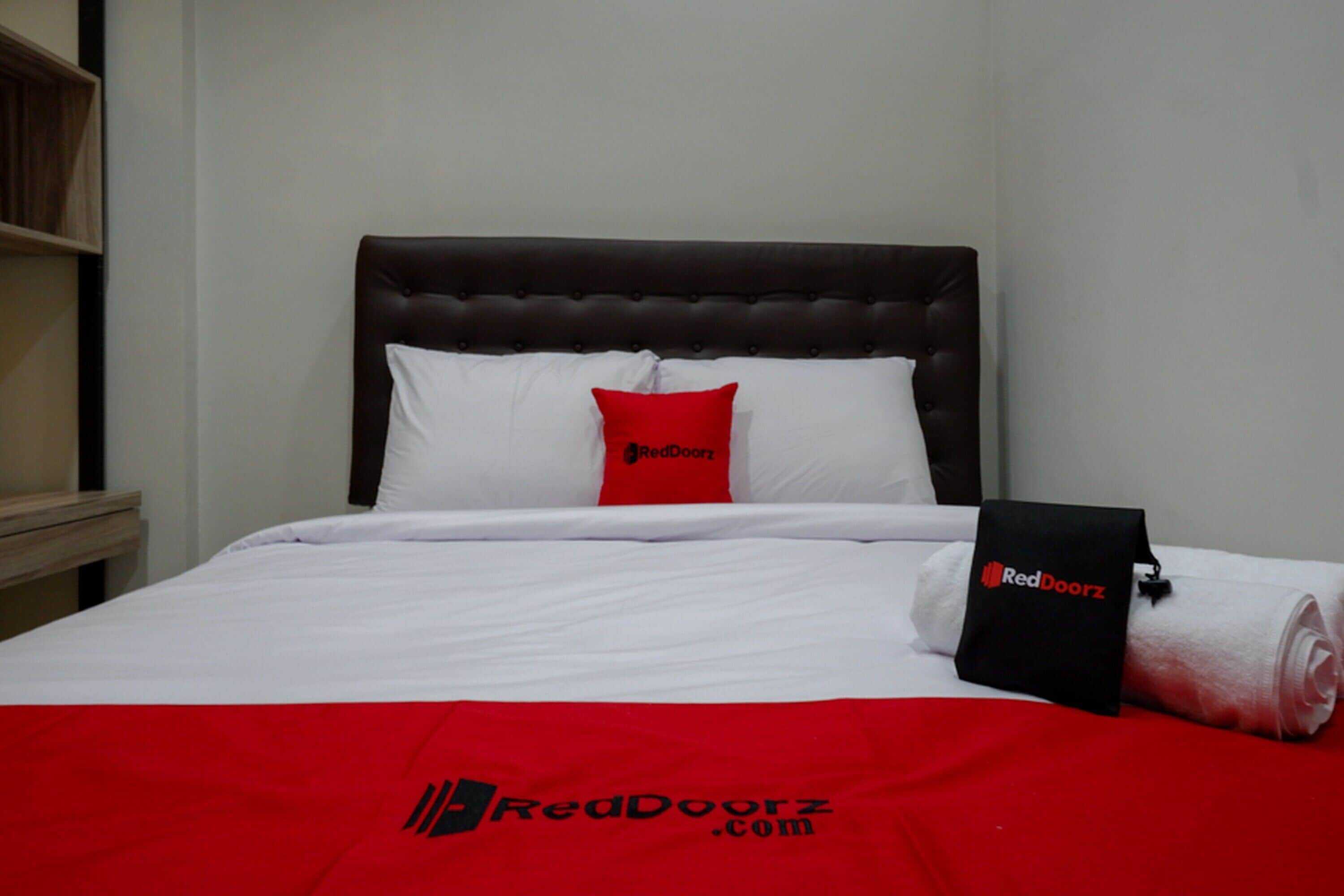 Gift card for Reddoorz @ Jalan Kartini Semarang