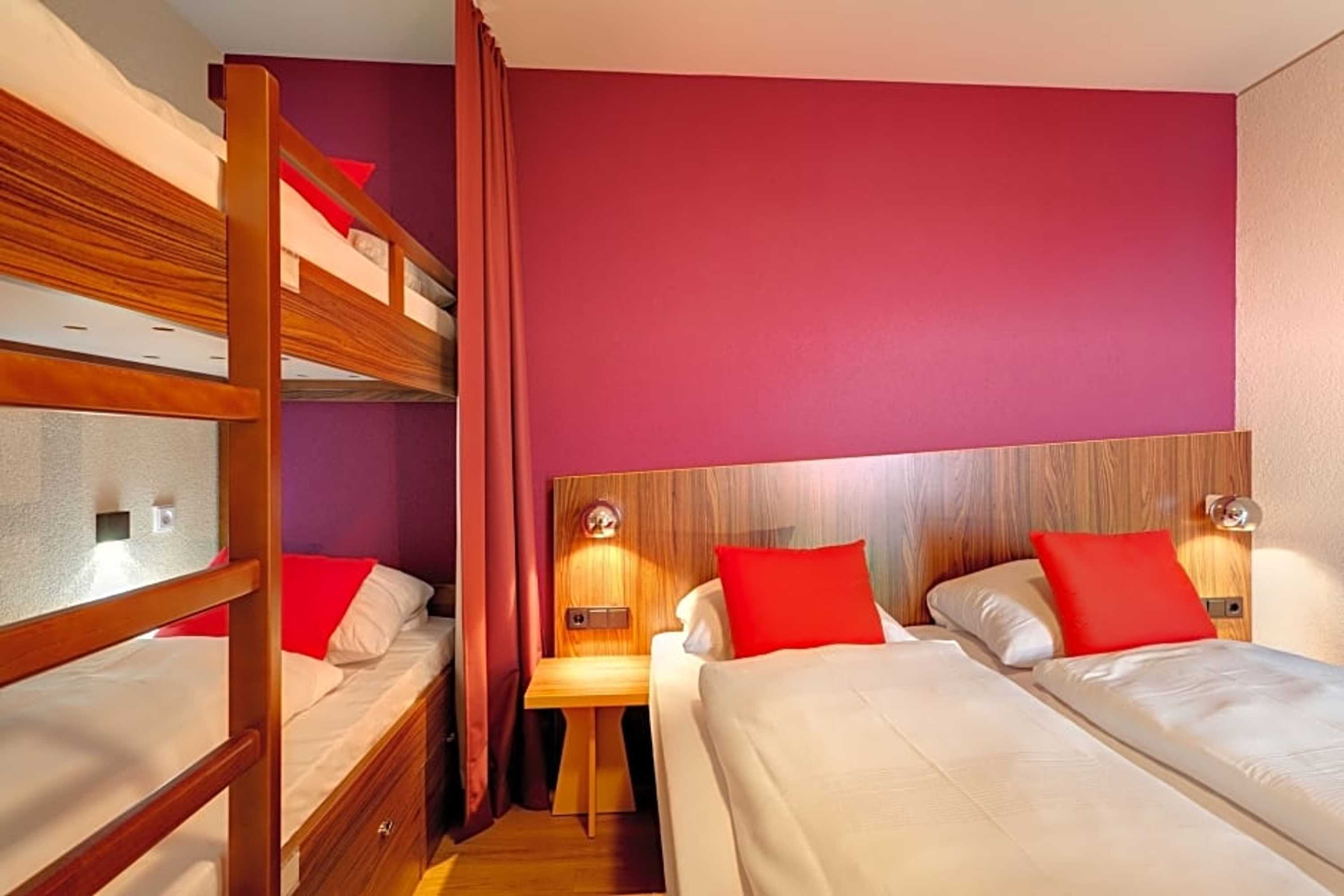 Gift card for Meininger Hotel Frankfurt Main / Airport Gift card for Meininger Hotel Frankfurt Main / Airport