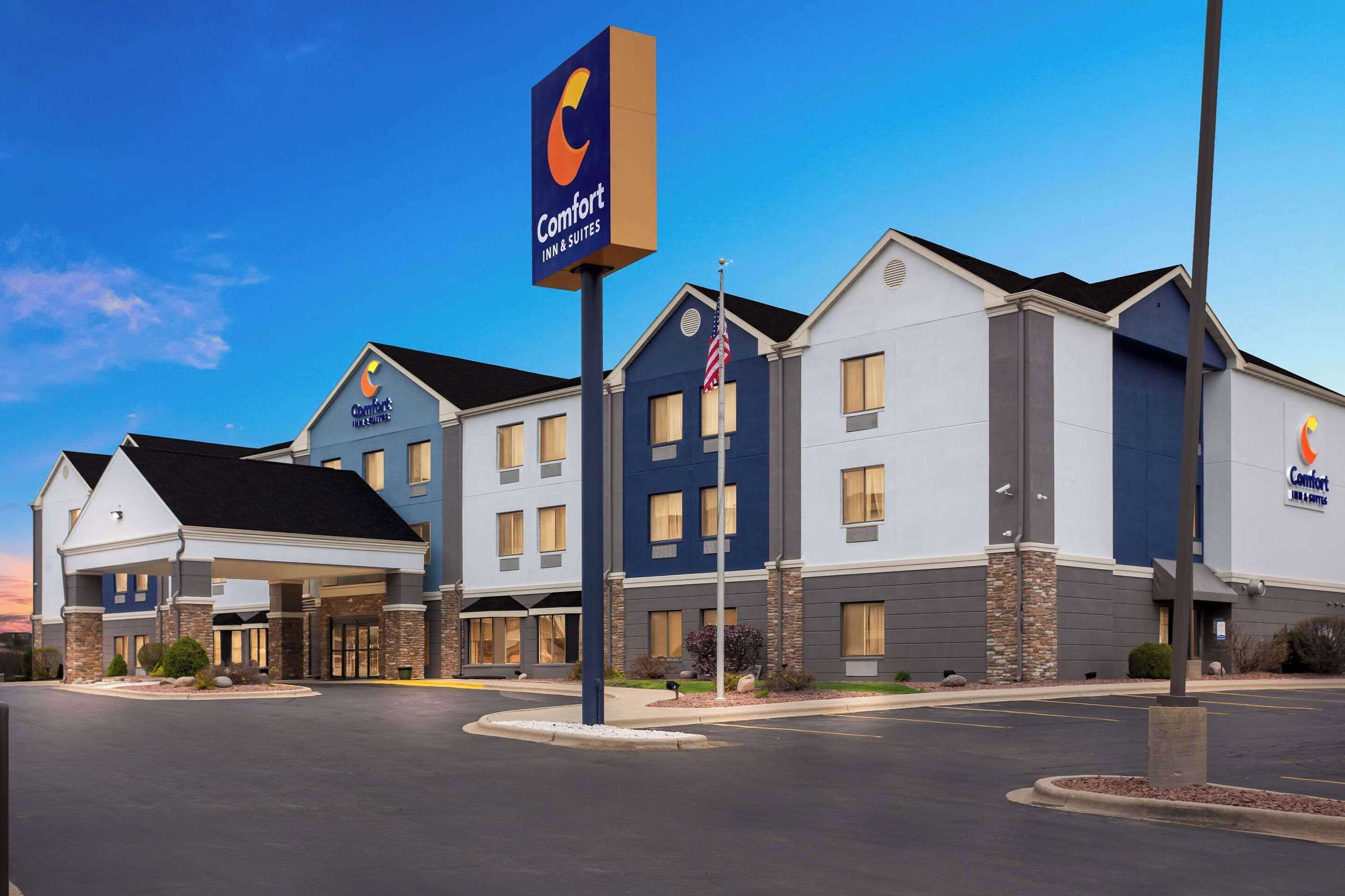 Gift card for Comfort Inn & Suites Kenosha-Pleasant Prairie