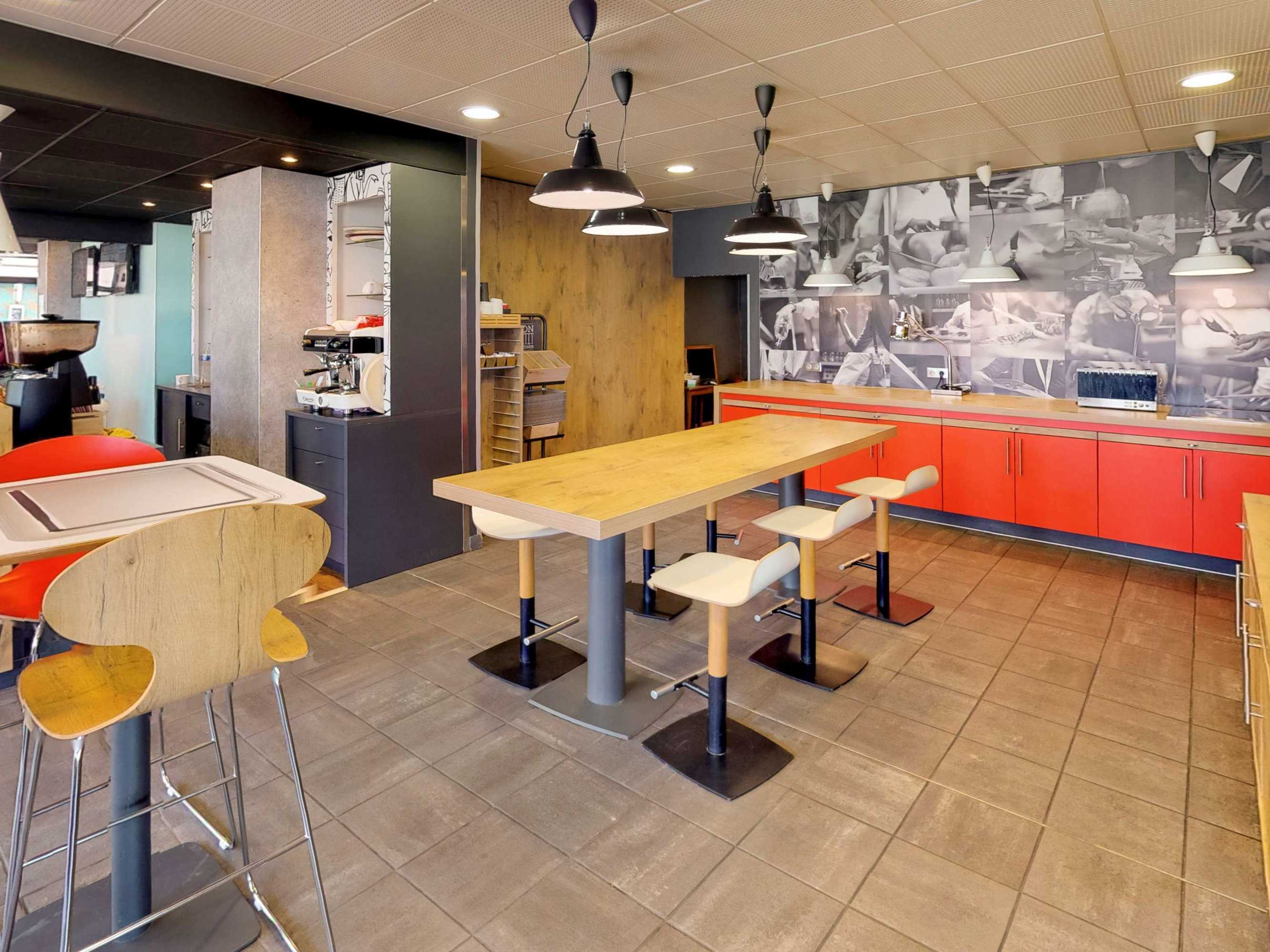 Gift card for Ibis Thonon Centre Hotel Gift card for Ibis Thonon Centre Hotel
