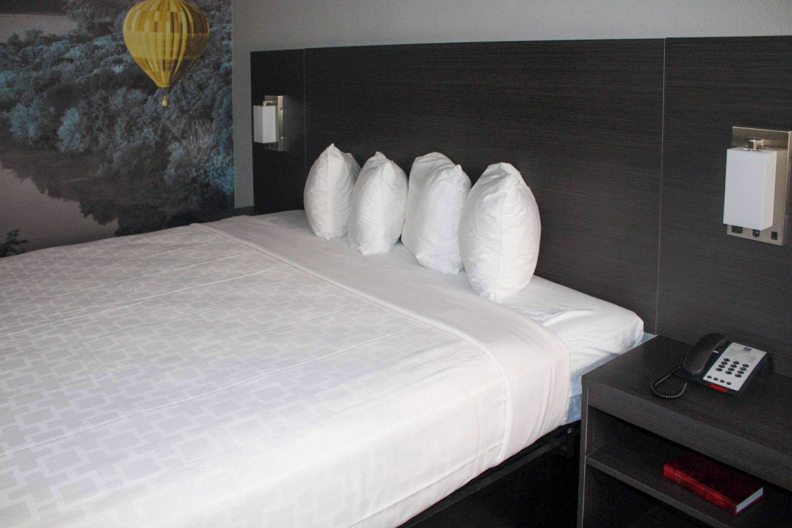 Gift card for Clarion Pointe Statesville Gift card for Clarion Pointe Statesville