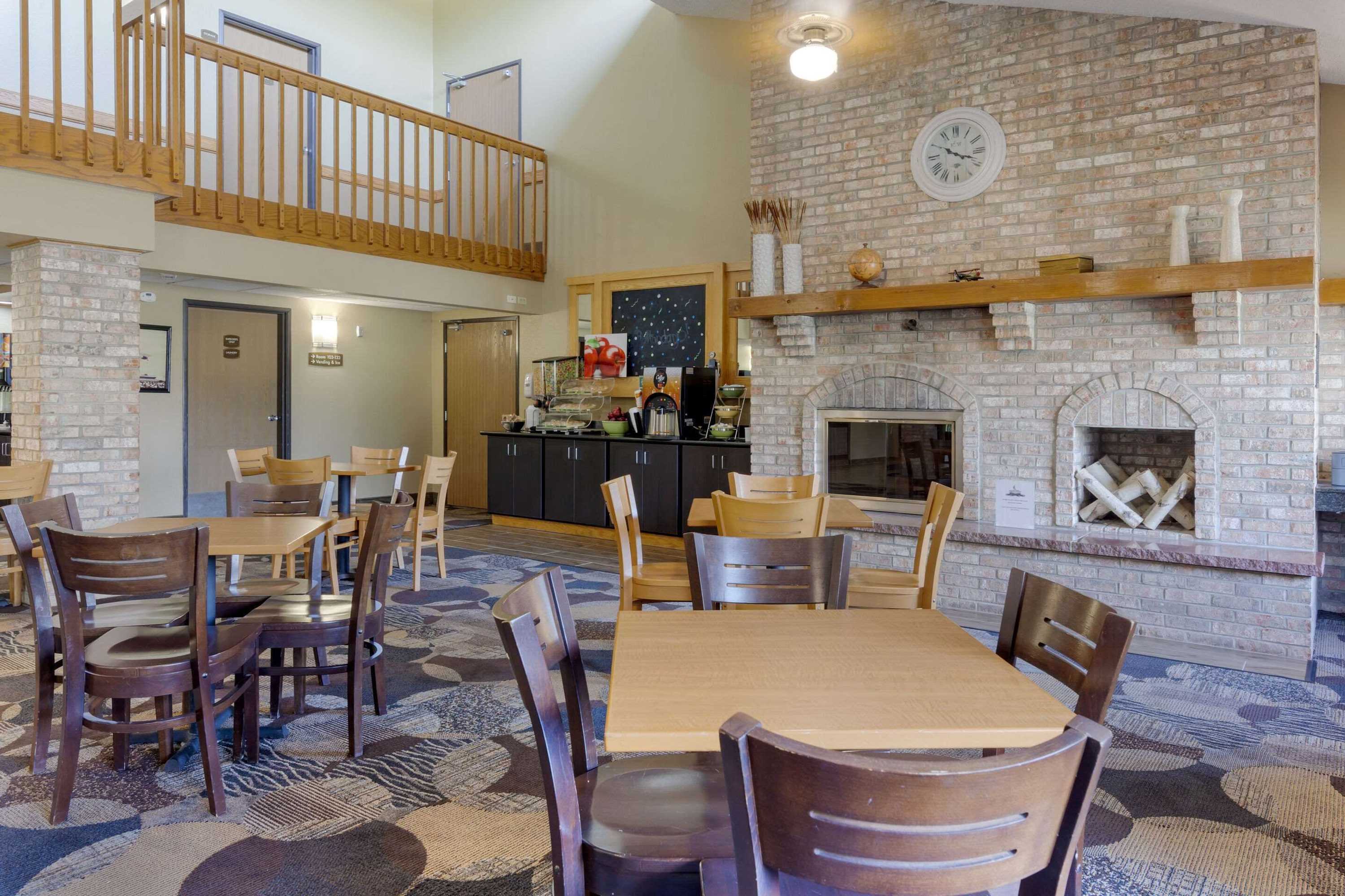 Gift card for Quality Inn Oshkosh Aviation Park
