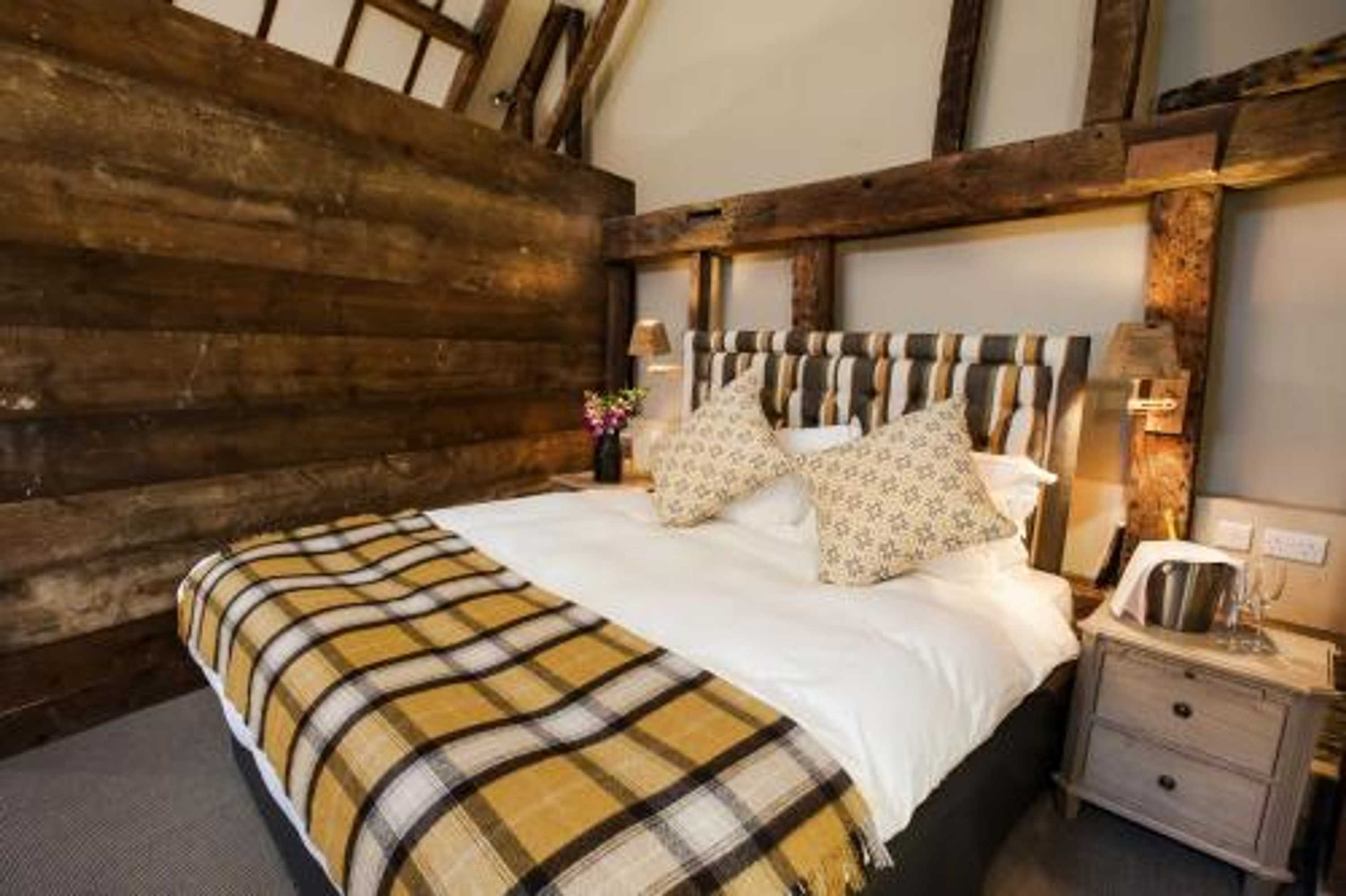 Gift card for The White Hart, South Harting Gift card for The White Hart, South Harting