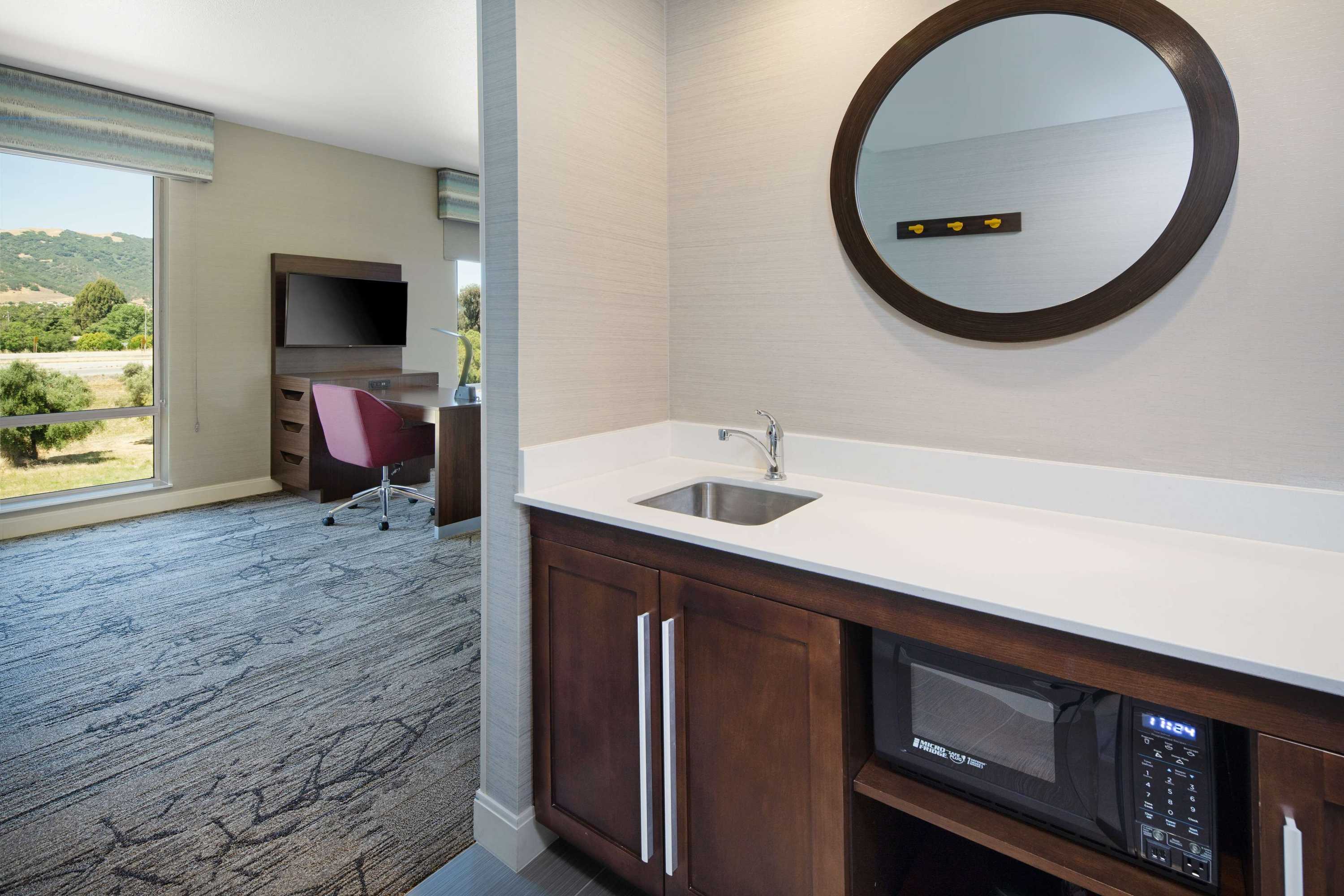 Gift card for Hampton Inn & Suites Gilroy