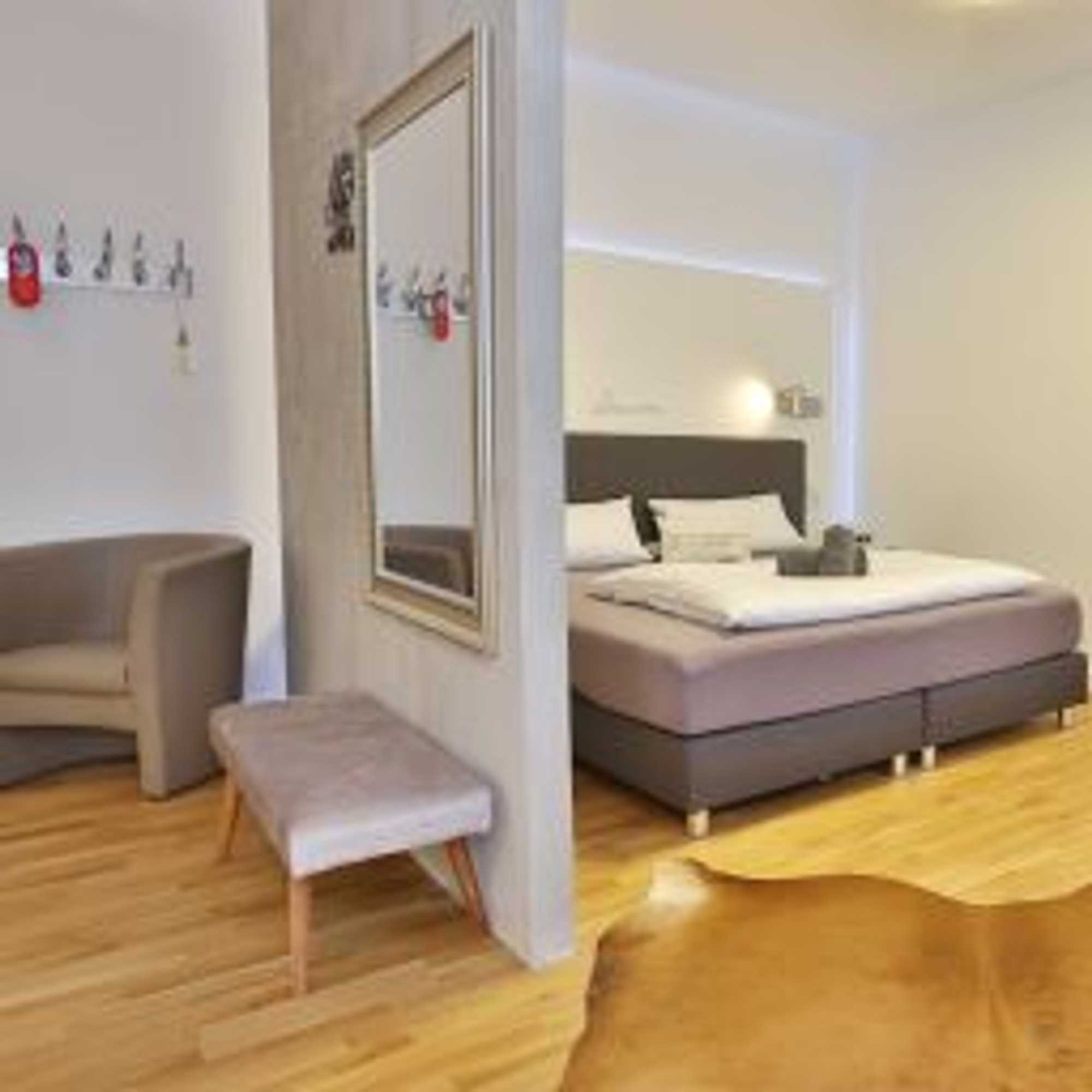 Gift card for Hotel Prinz Carl - Apartments Mit Klimaanlage Gift card for Hotel Prinz Carl - Apartments Mit Klimaanlage