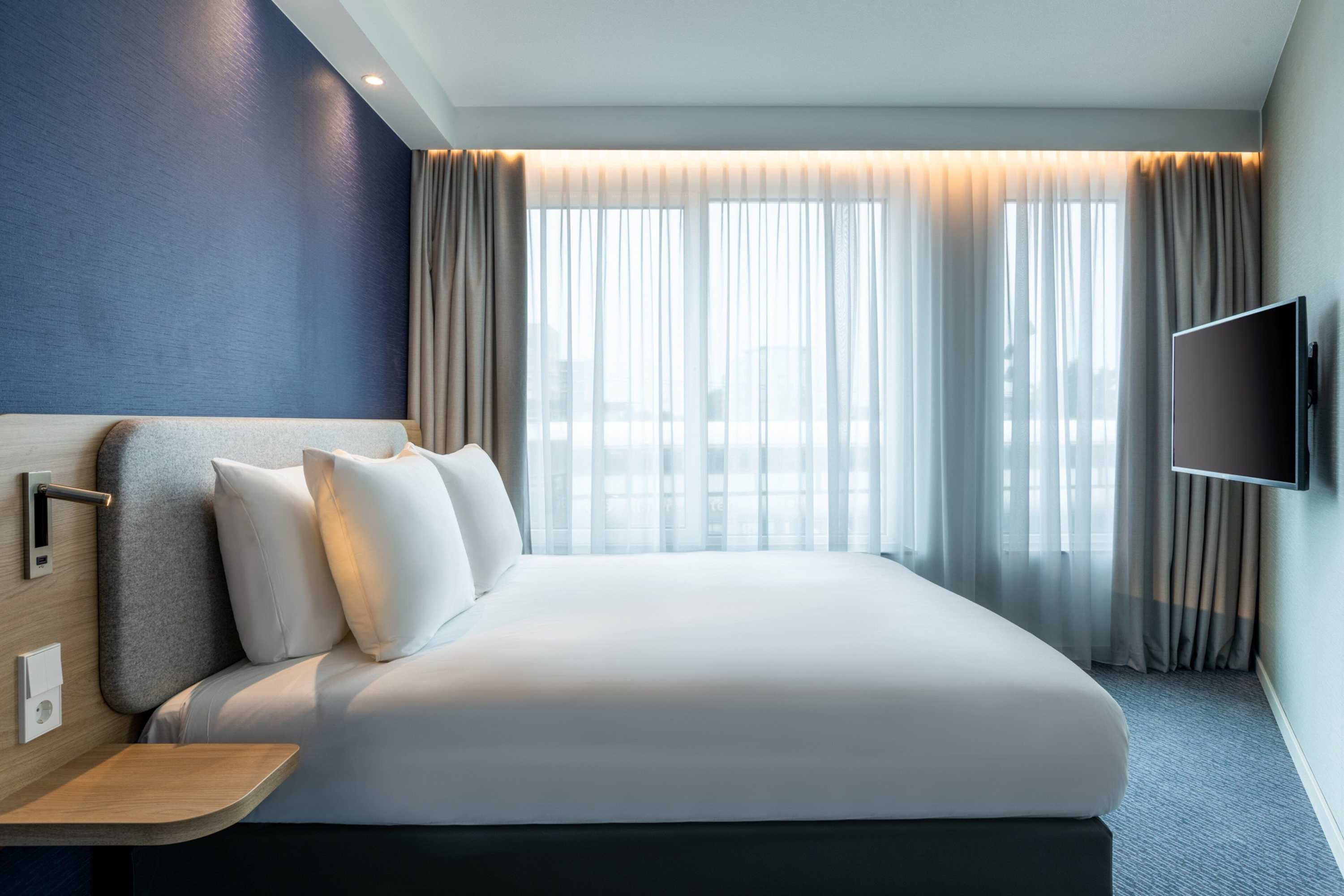 Gift card for Holiday Inn Express Almere by Ihg Gift card for Holiday Inn Express Almere by Ihg