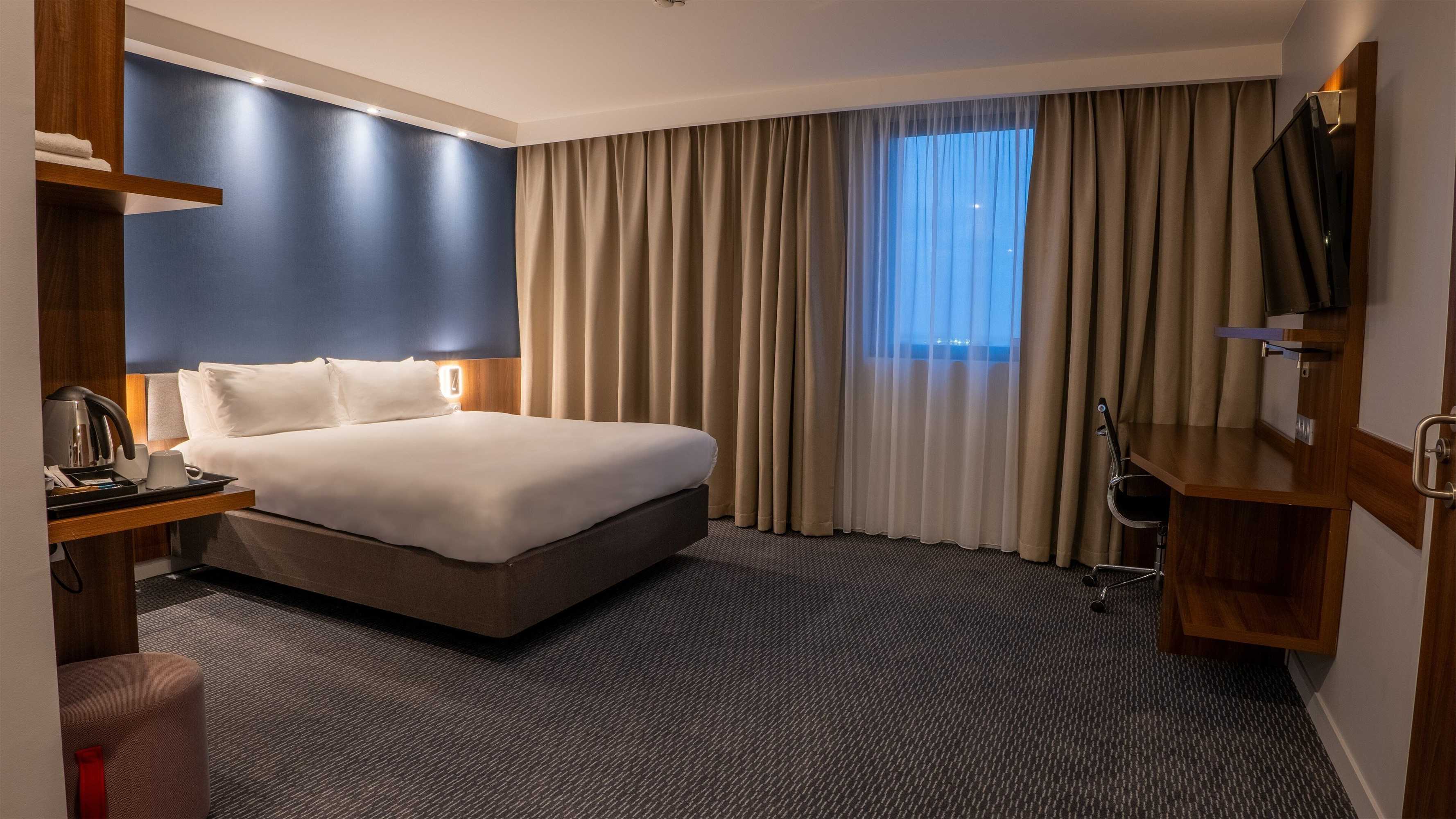 Gift card for Holiday Inn Express Dijon by Ihg Gift card for Holiday Inn Express Dijon by Ihg