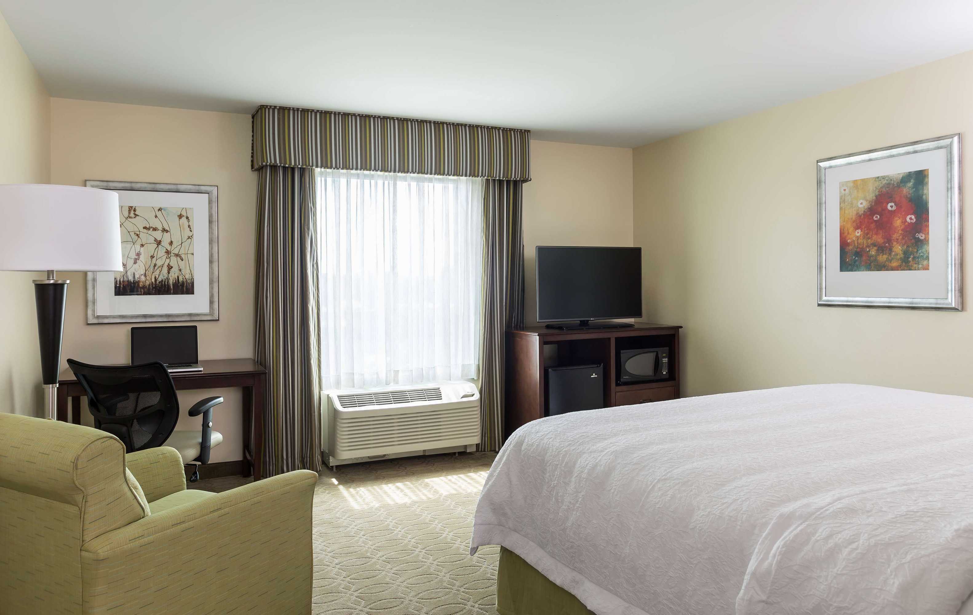 Gift card for Hampton Inn & Suites Philadelphia Montgomeryville Gift card for Hampton Inn & Suites Philadelphia Montgomeryville