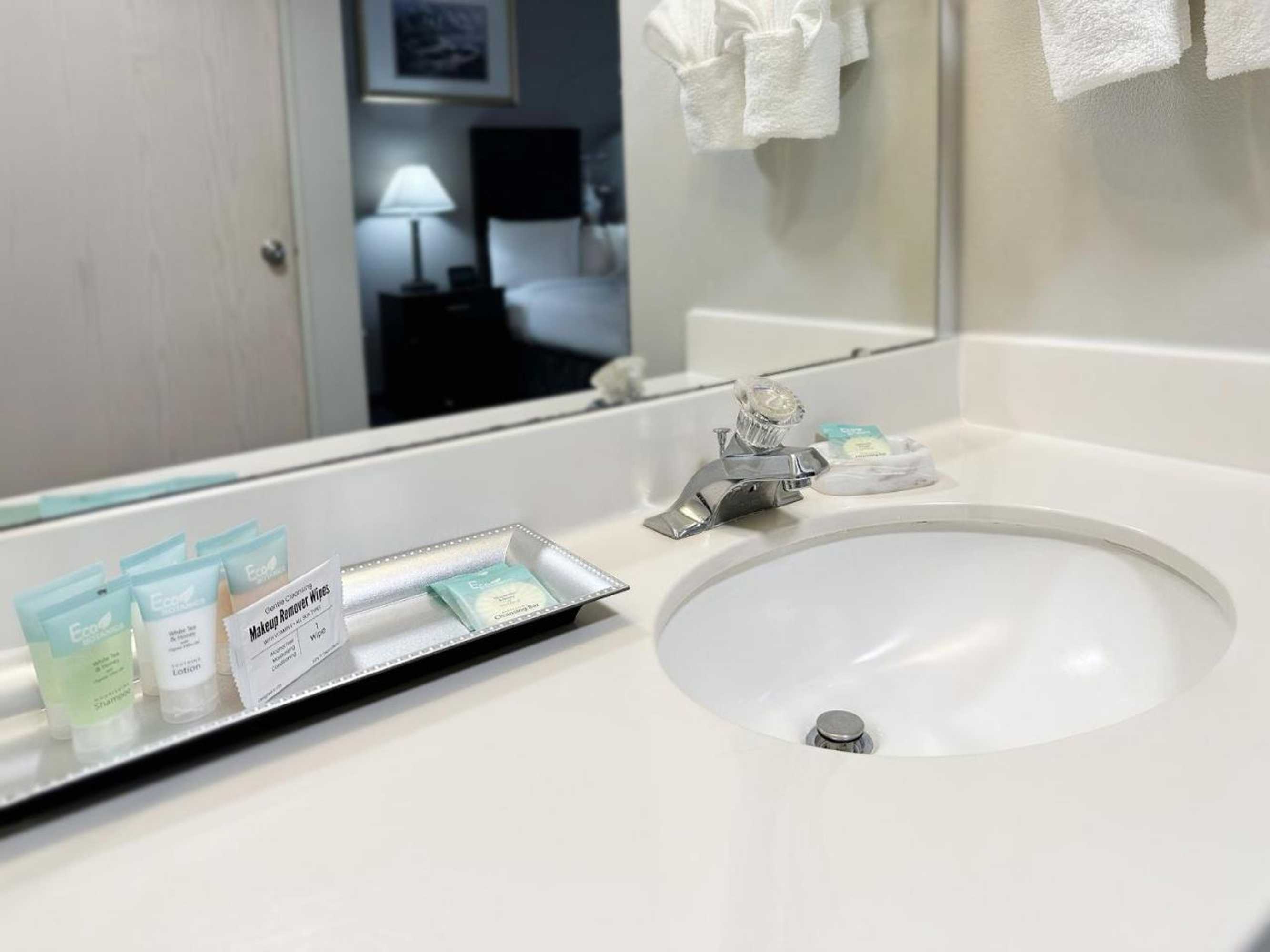 Gift card for Bayvue Hotel, Resort And Suites