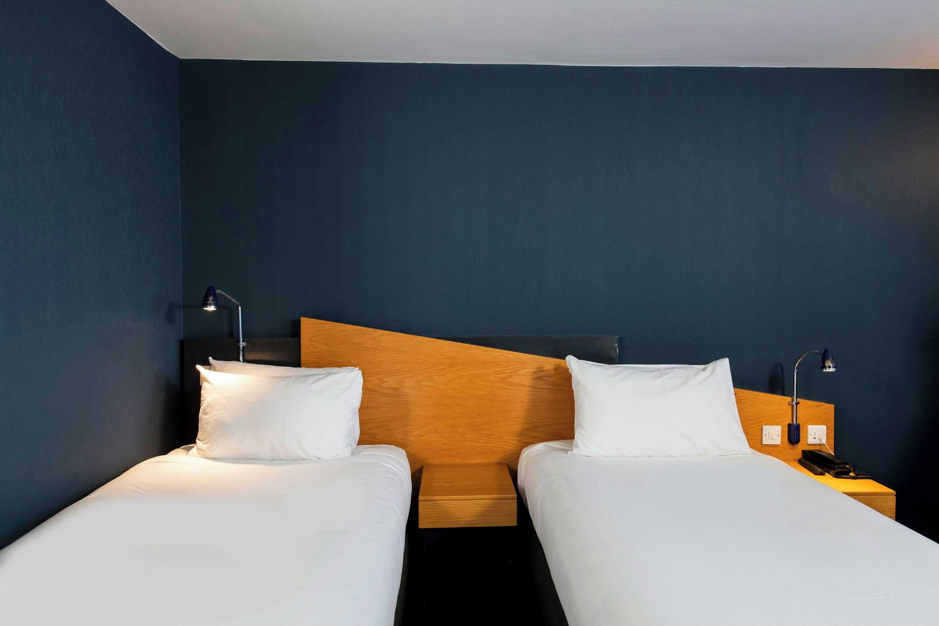 Gift card for Holiday Inn Express Stoke On Trent by Ihg Gift card for Holiday Inn Express Stoke On Trent by Ihg