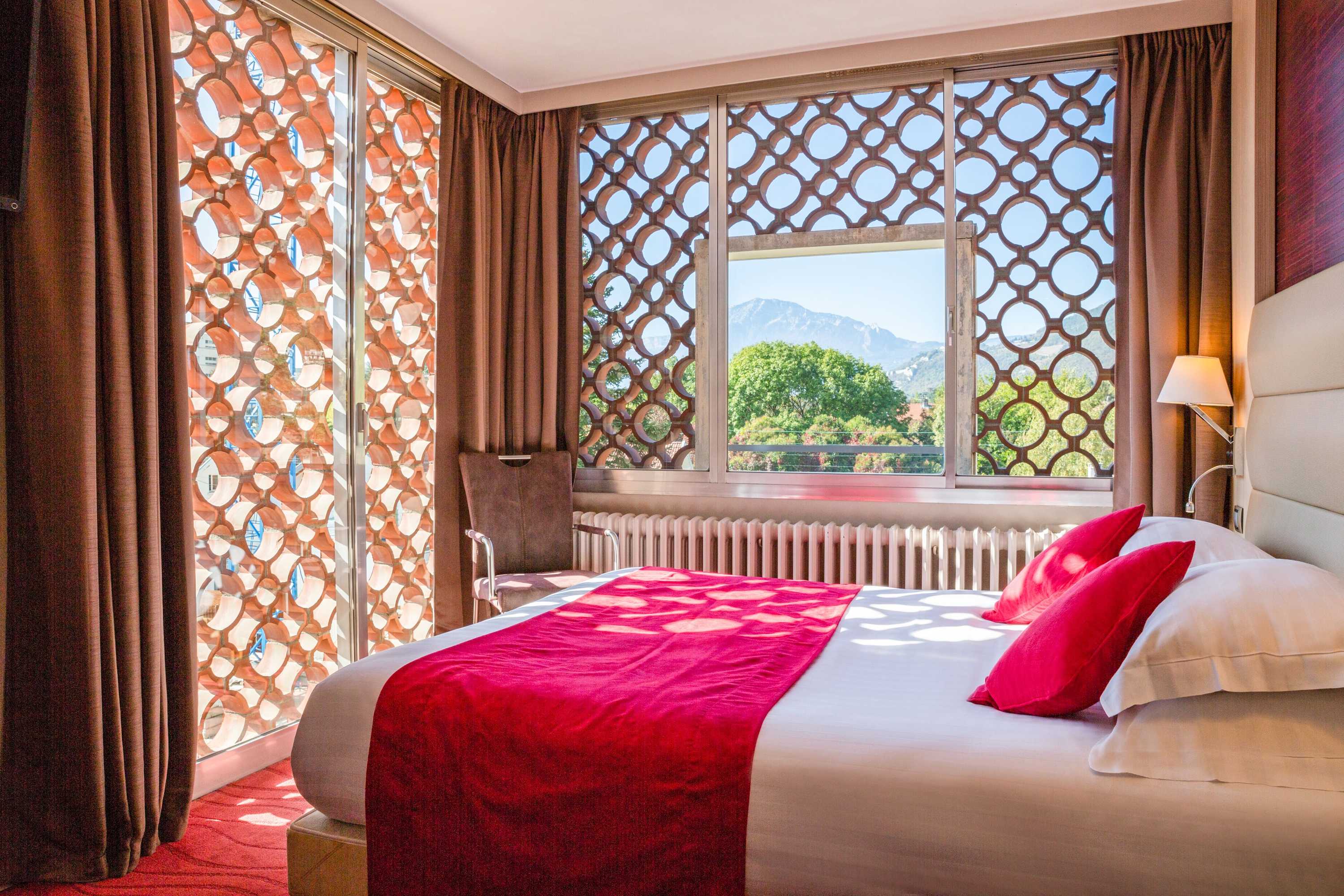 Gift card for Hôtel Les Trois Roses, Meylan Grenoble Gift card for Hôtel Les Trois Roses, Meylan Grenoble