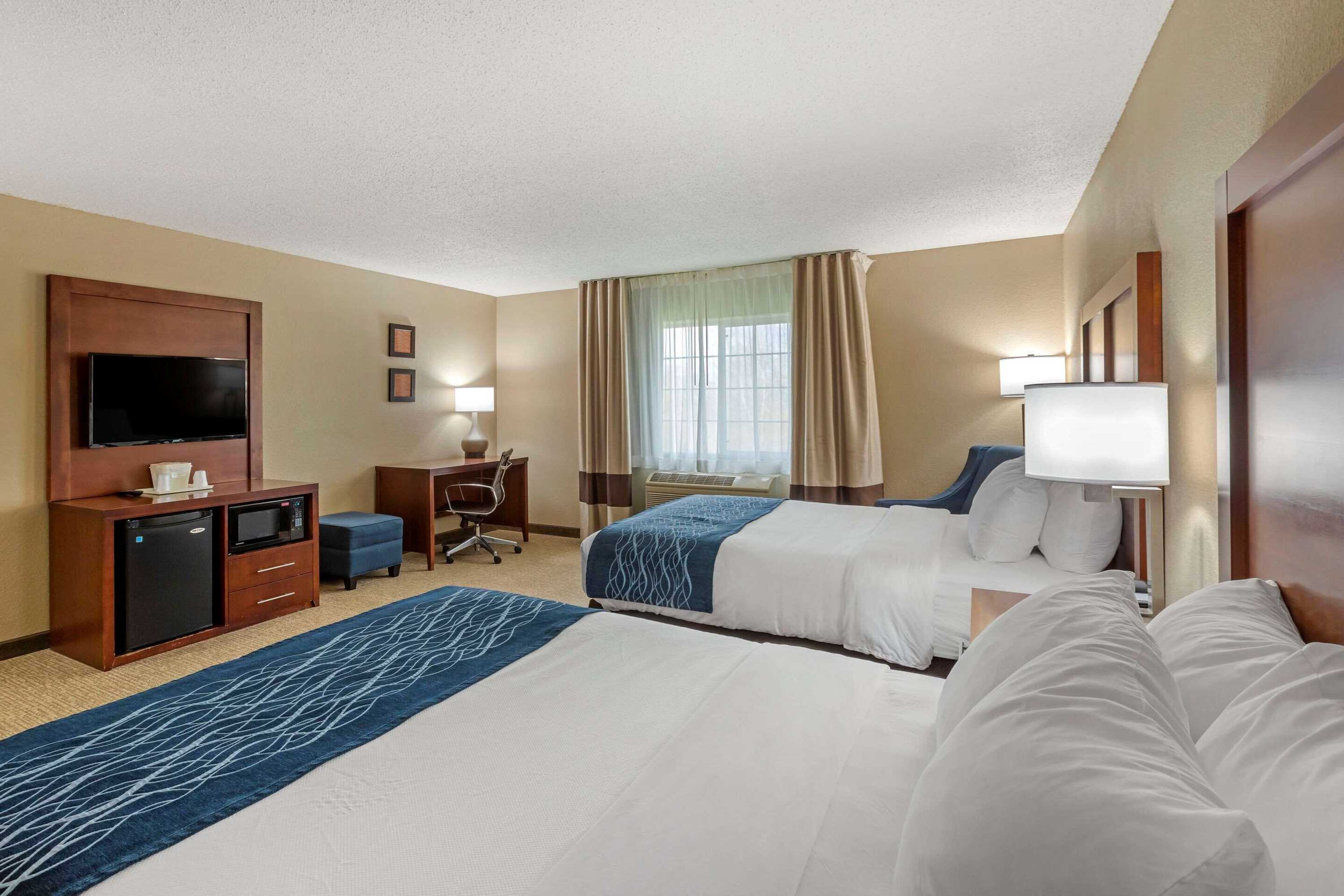 Gift card for Comfort Inn & Suites Jackson - West Bend Gift card for Comfort Inn & Suites Jackson - West Bend