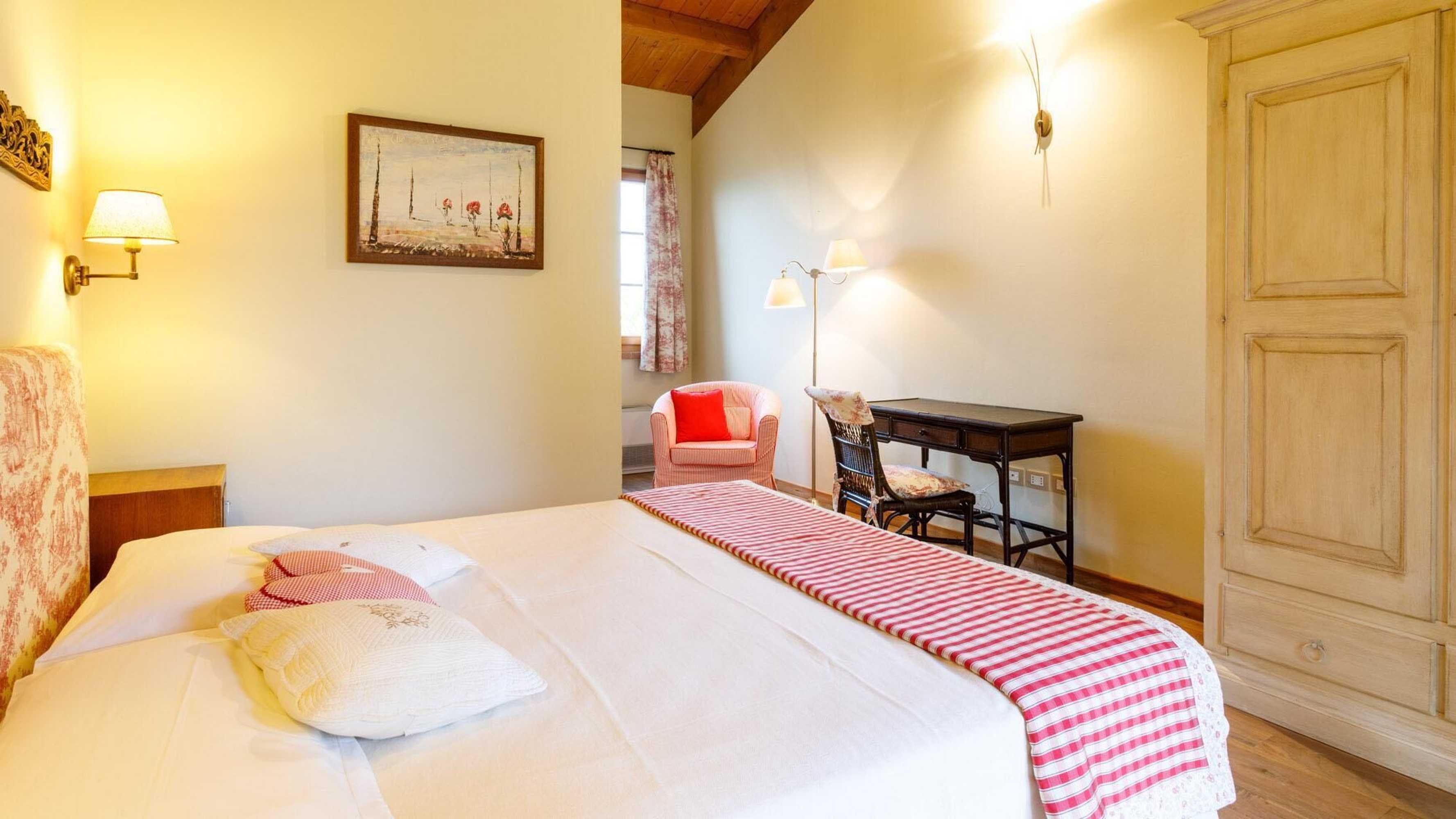 Gift card for La Tana Del Ghiro 18, Emma Villas Gift card for La Tana Del Ghiro 18, Emma Villas