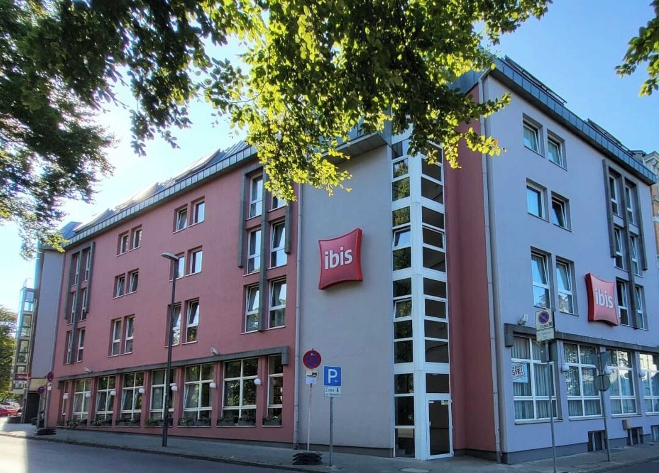 Gift card for Ibis Aachen Marschiertor, Aix-La-Chapelle Gift card for Ibis Aachen Marschiertor, Aix-La-Chapelle