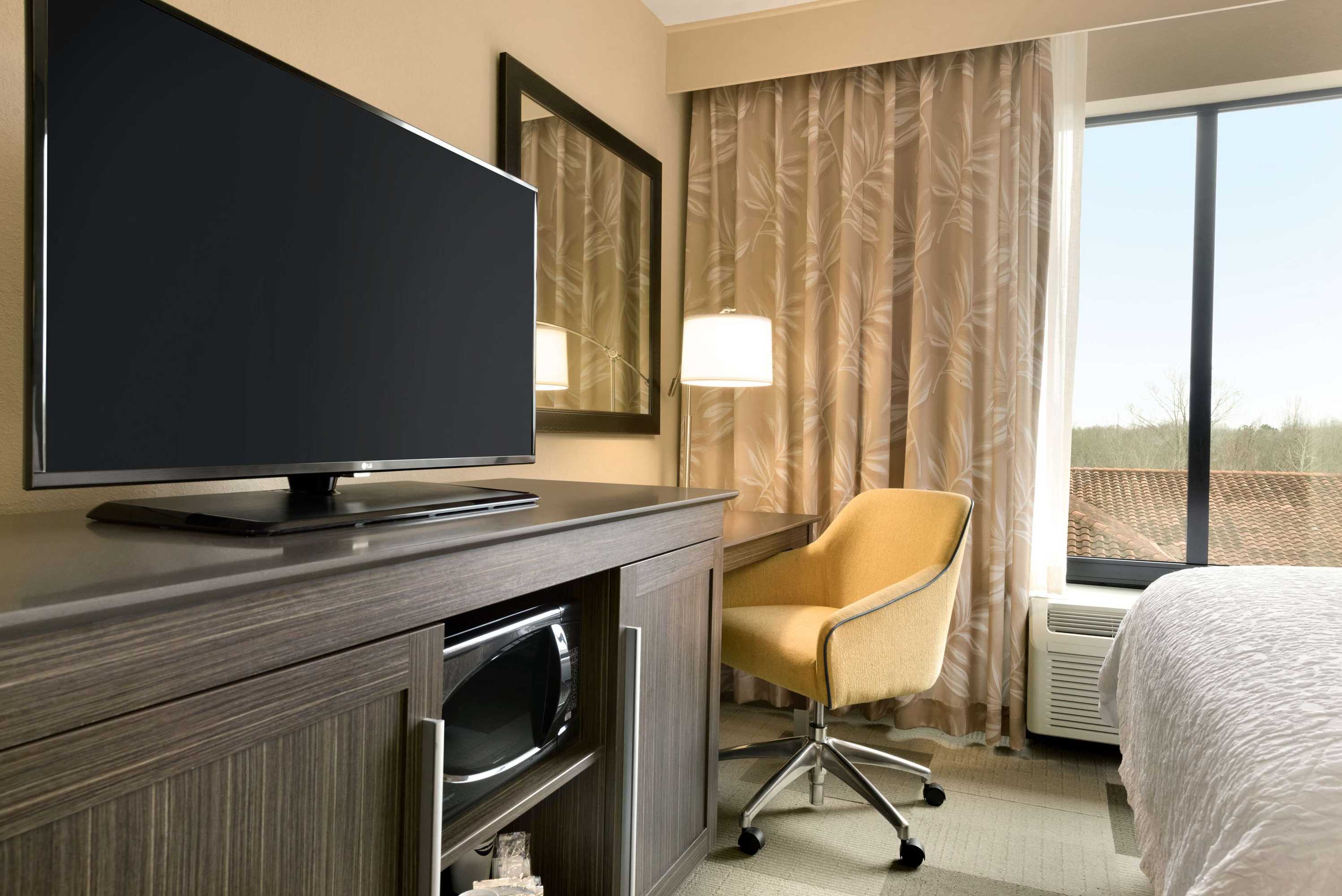 Gift card for Hampton Inn & Suites Monroe