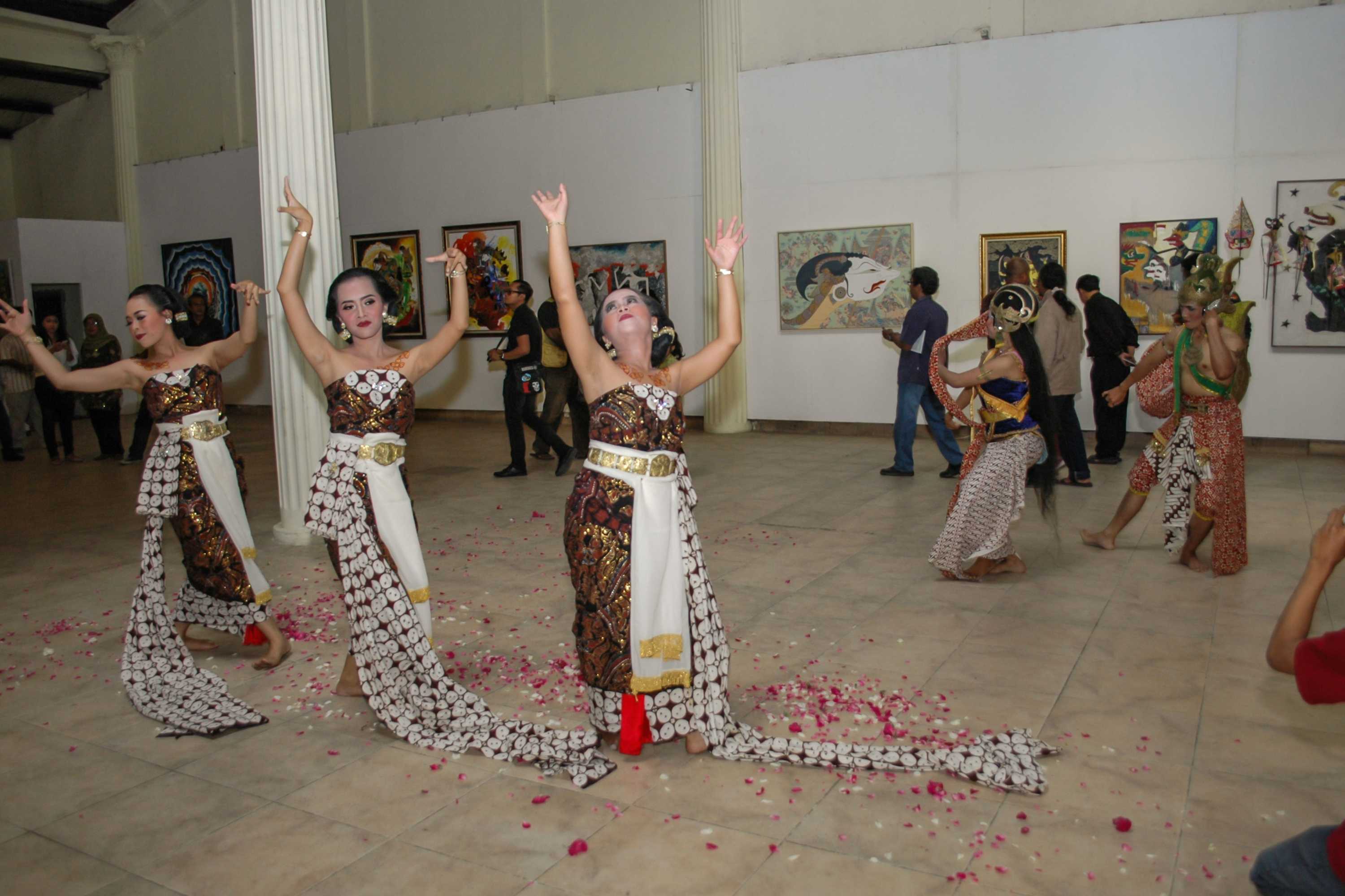 Gift card for Pendhapa Art Space - Pas Limasan Homestay Gift card for Pendhapa Art Space - Pas Limasan Homestay