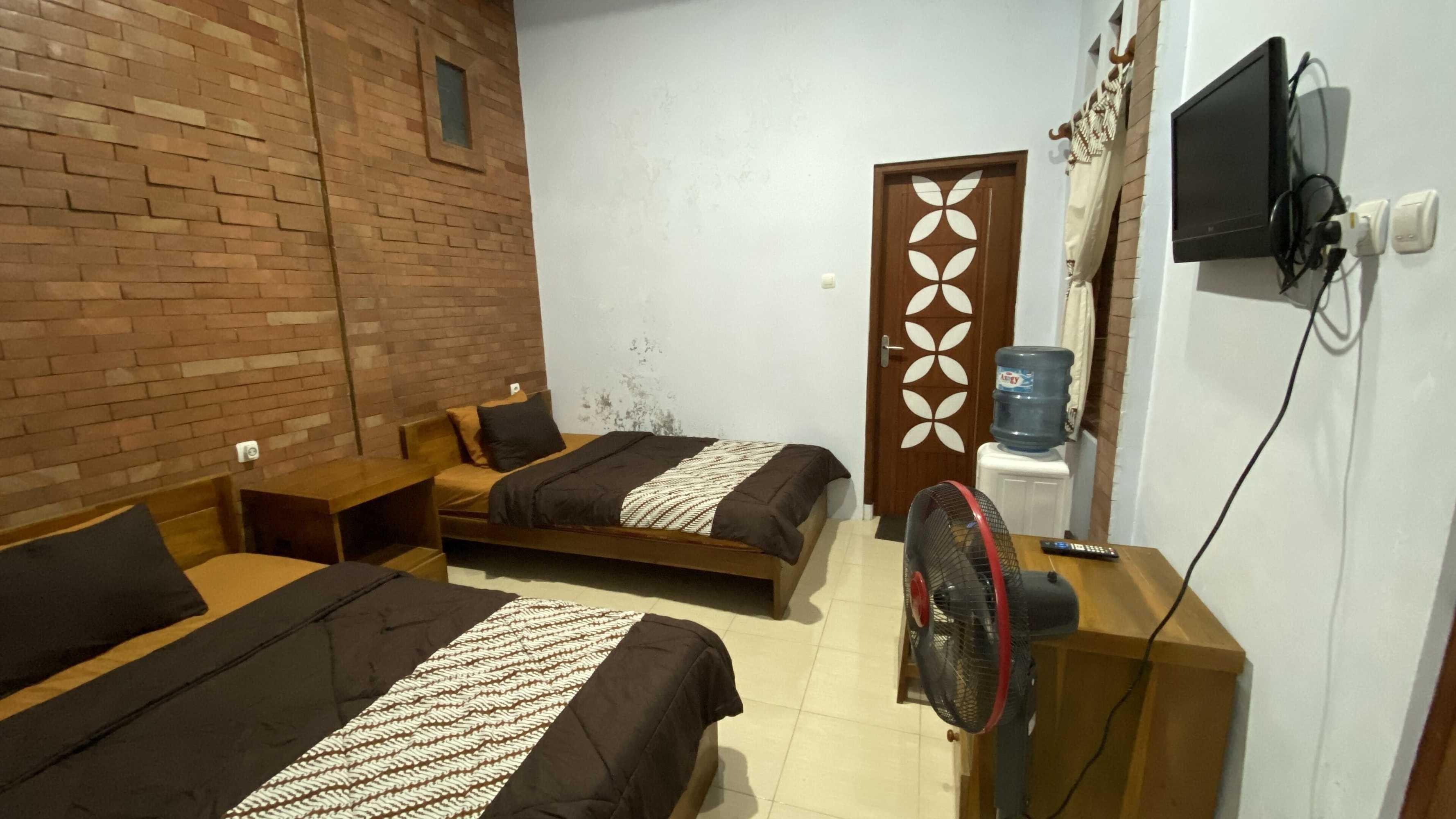 Gift card for Homestay Candi Pawon Fahrurohman Syariah Gift card for Homestay Candi Pawon Fahrurohman Syariah