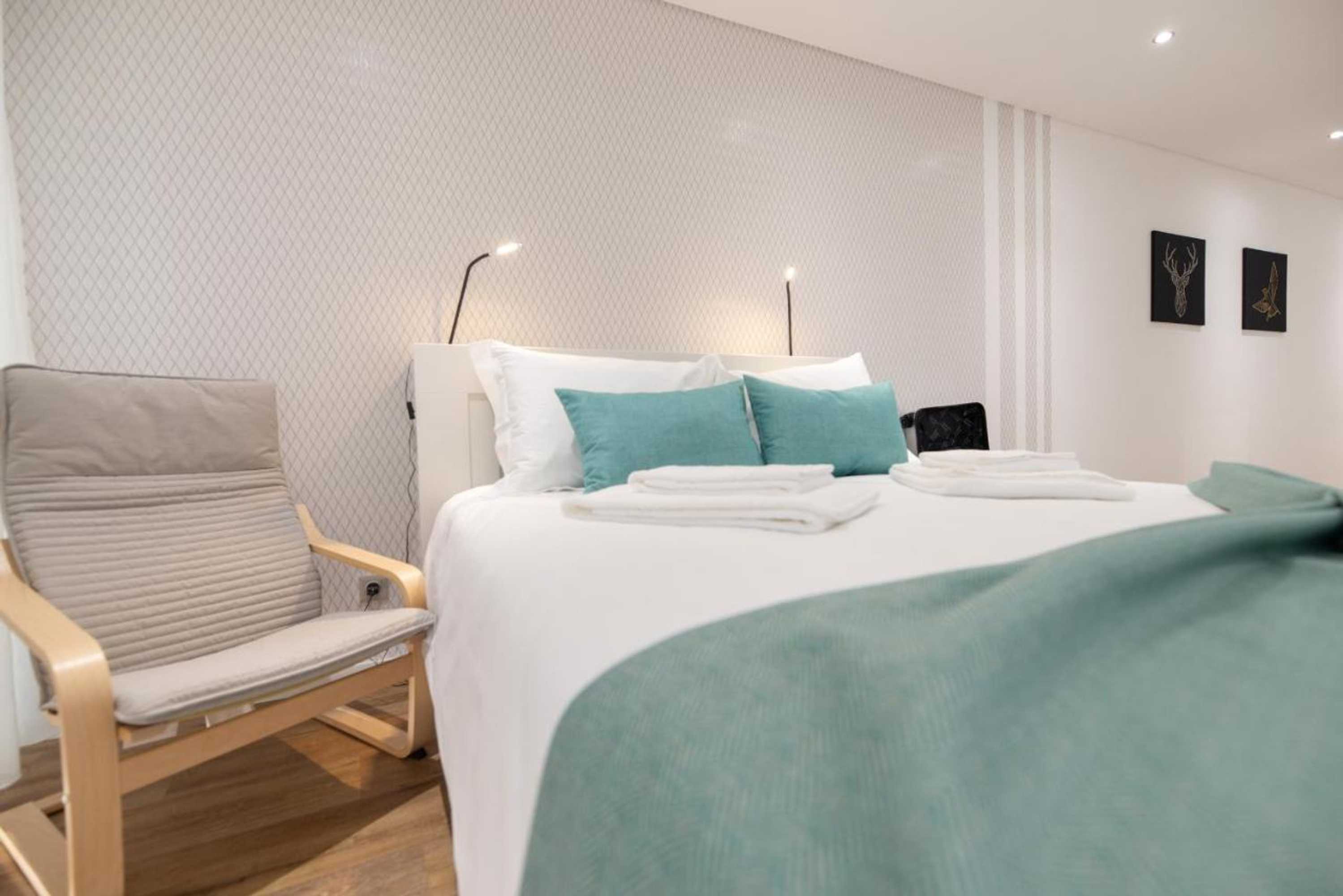 Gift card for 9 Quartos Alojamento