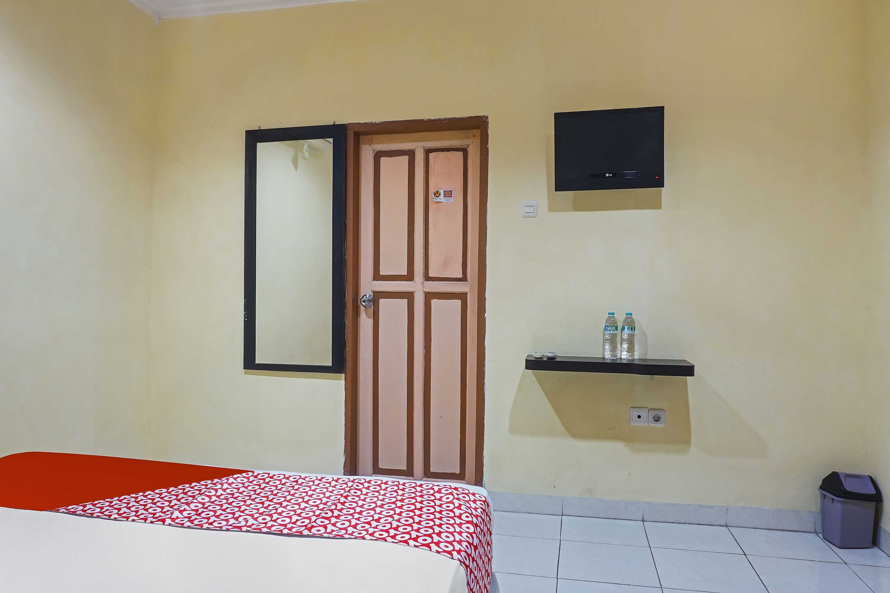 Gift card for Oyo 90923 Makassar Cottage Gift card for Oyo 90923 Makassar Cottage