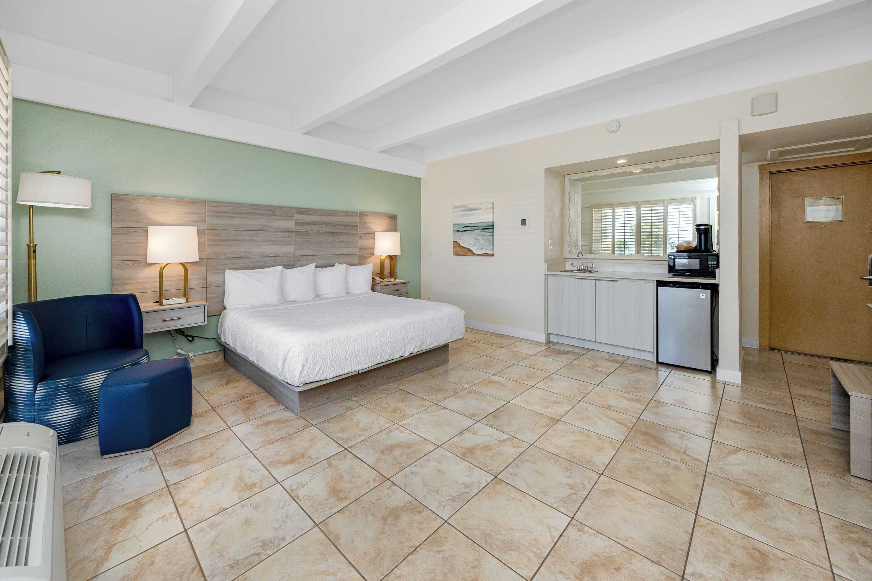 Gift card for Best Western Plus Yacht Harbor Inn Gift card for Best Western Plus Yacht Harbor Inn