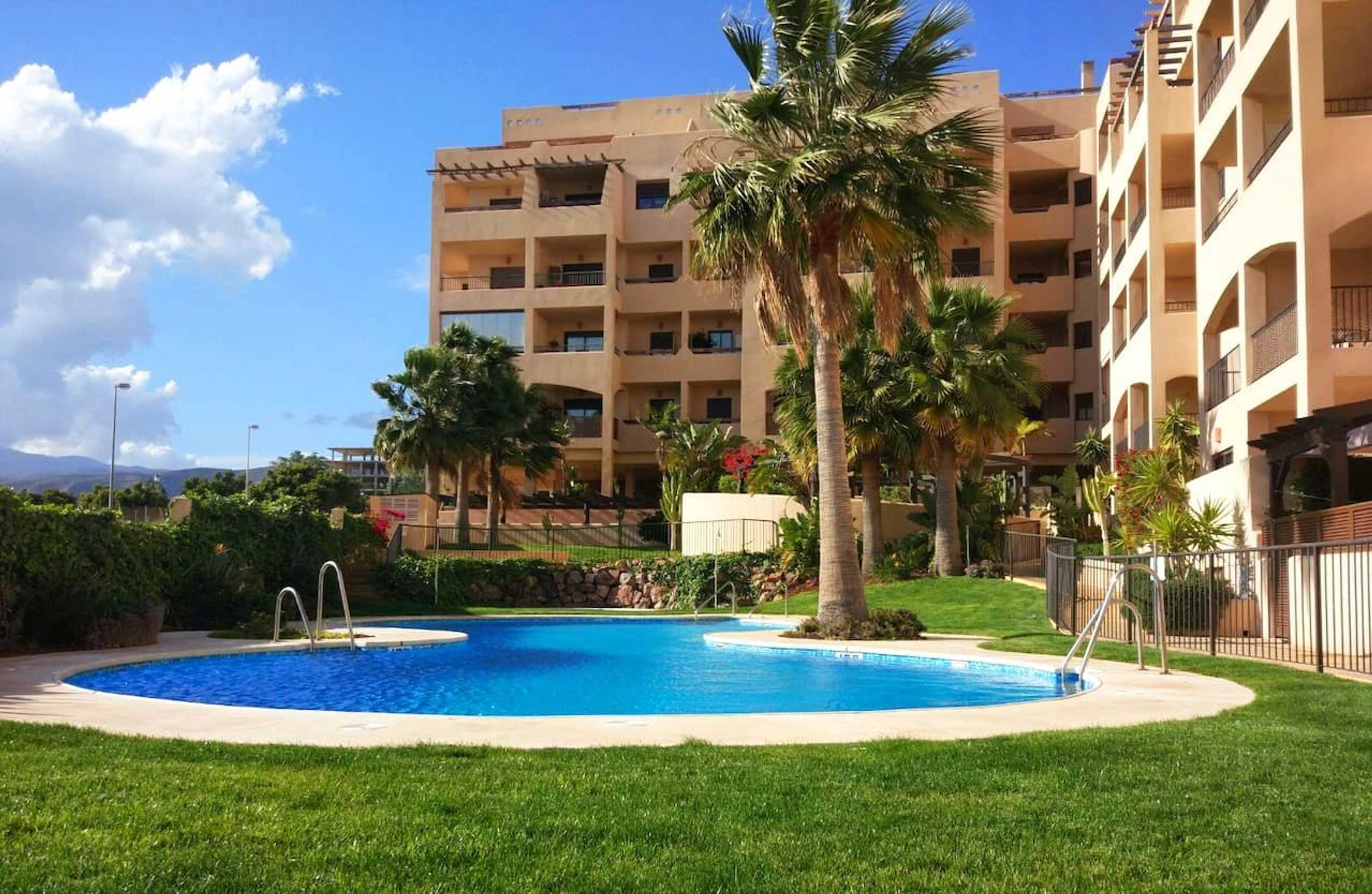 Gift card for Albardi 3ºa - Magnífico Apartamento en Aguadulce Gift card for Albardi 3ºa - Magnífico Apartamento en Aguadulce