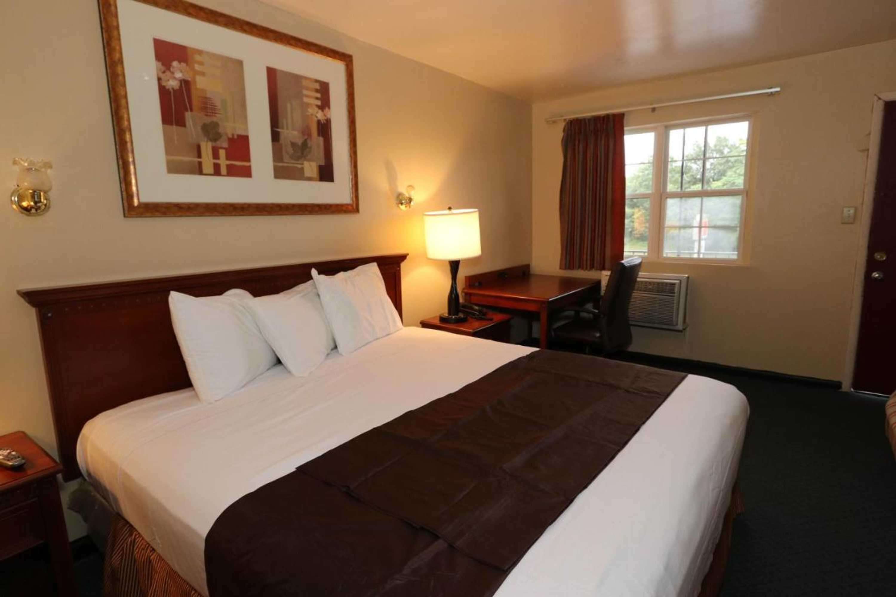 Gift card for Red Carpet Inn Berlin