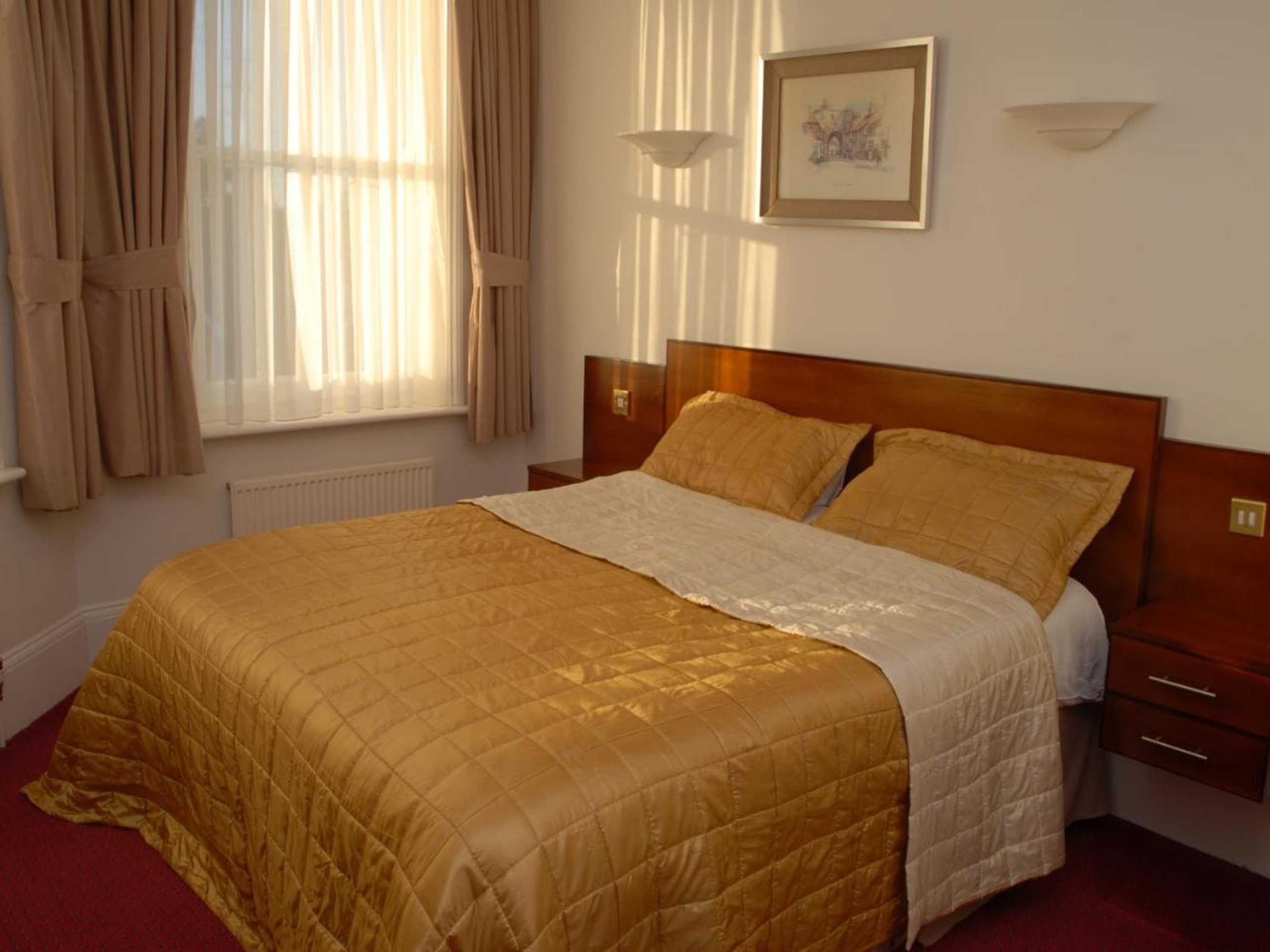 Gift card for Cambridge Hotel Gatwick