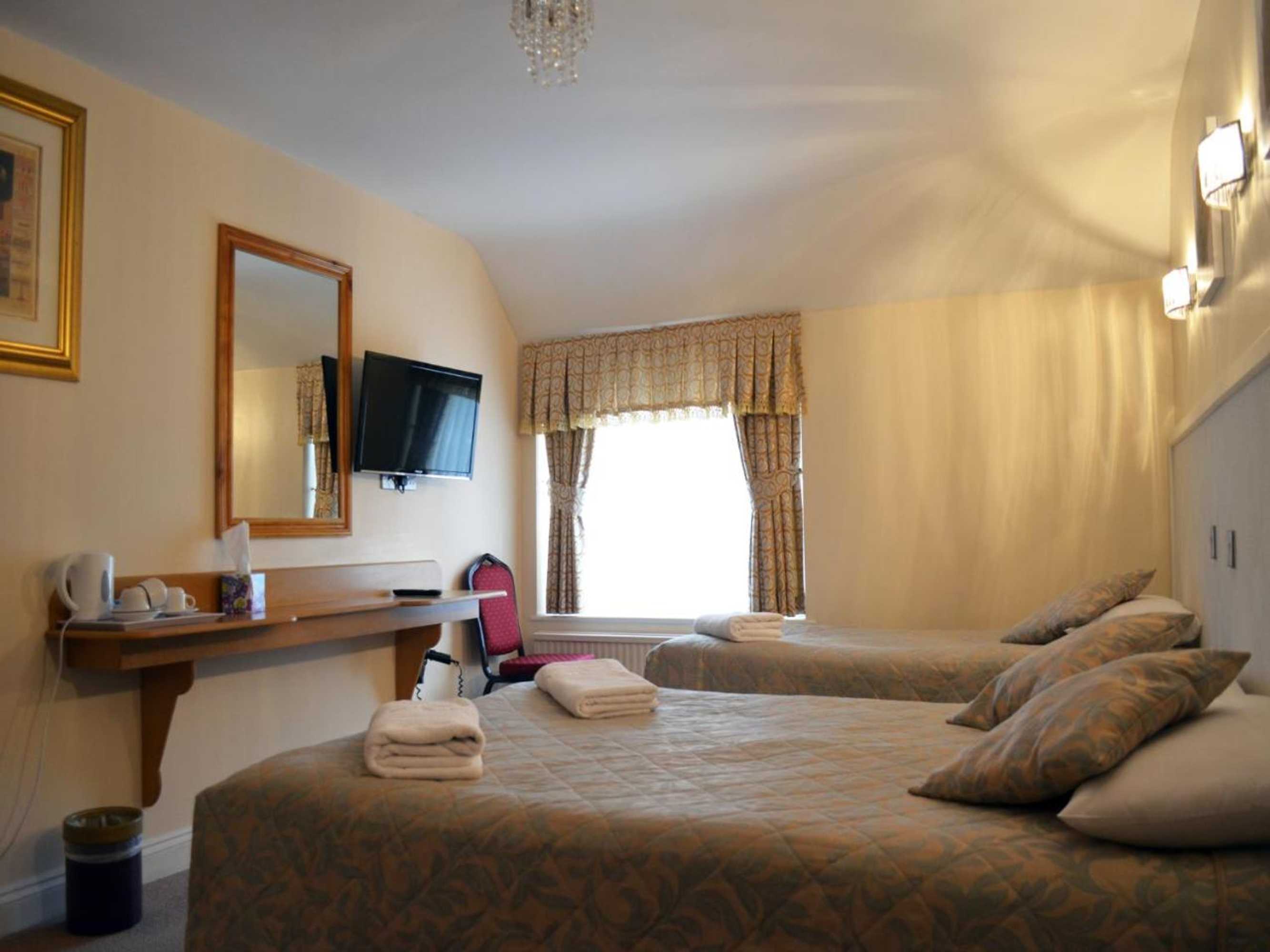 Gift card for Cambridge Hotel Gatwick