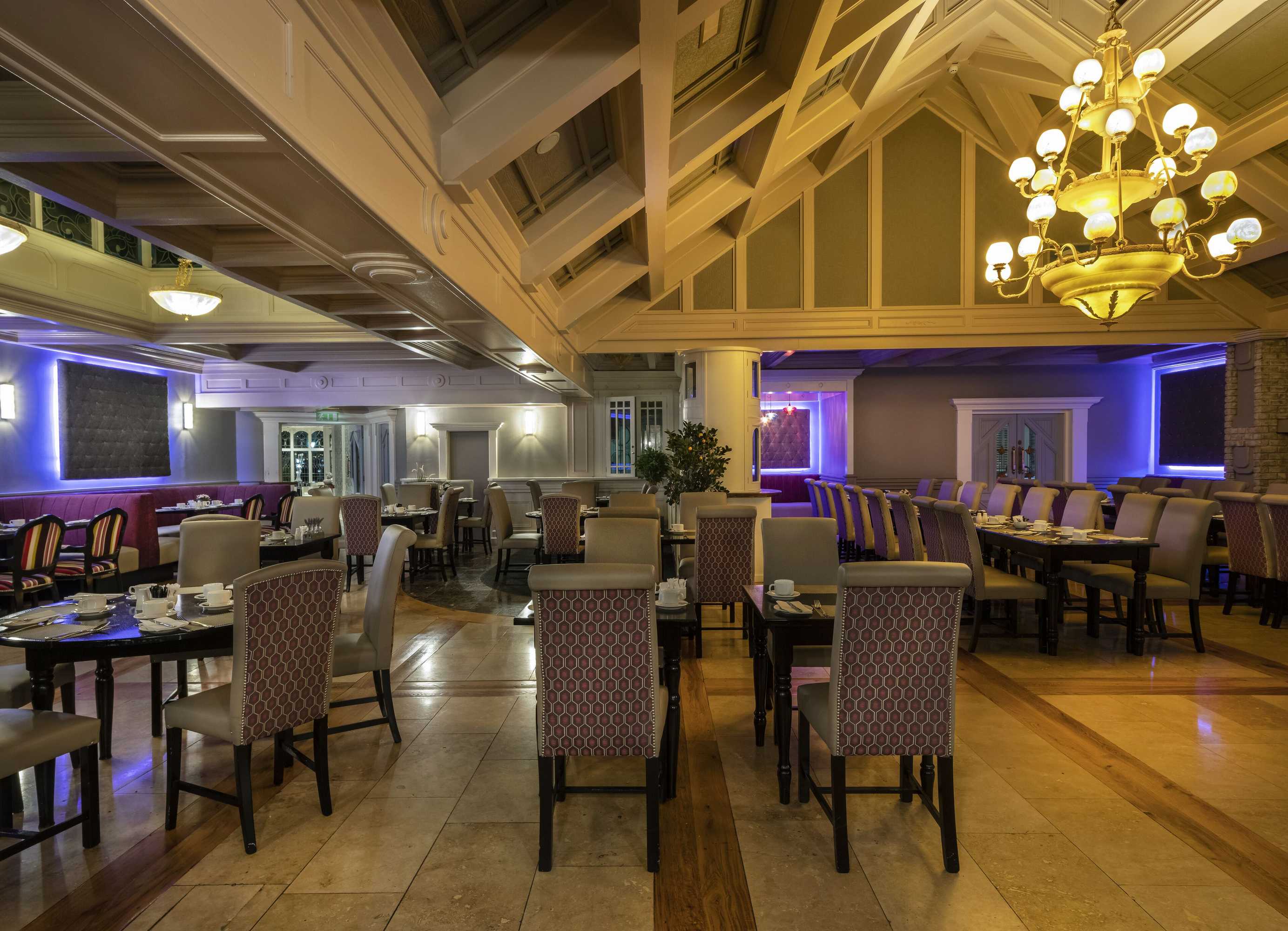Gift card for Treacys Oakwood Hotel, Shannon Gift card for Treacys Oakwood Hotel, Shannon