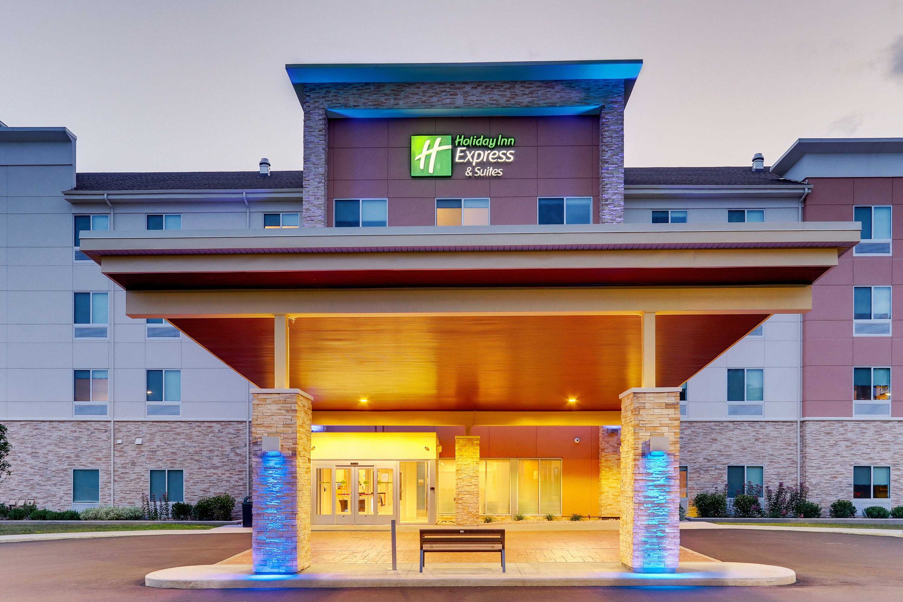 Gift card for Holiday Inn Express & Suites Saugerties - Hudson Valley by Ihg Gift card for Holiday Inn Express & Suites Saugerties - Hudson Valley by Ihg