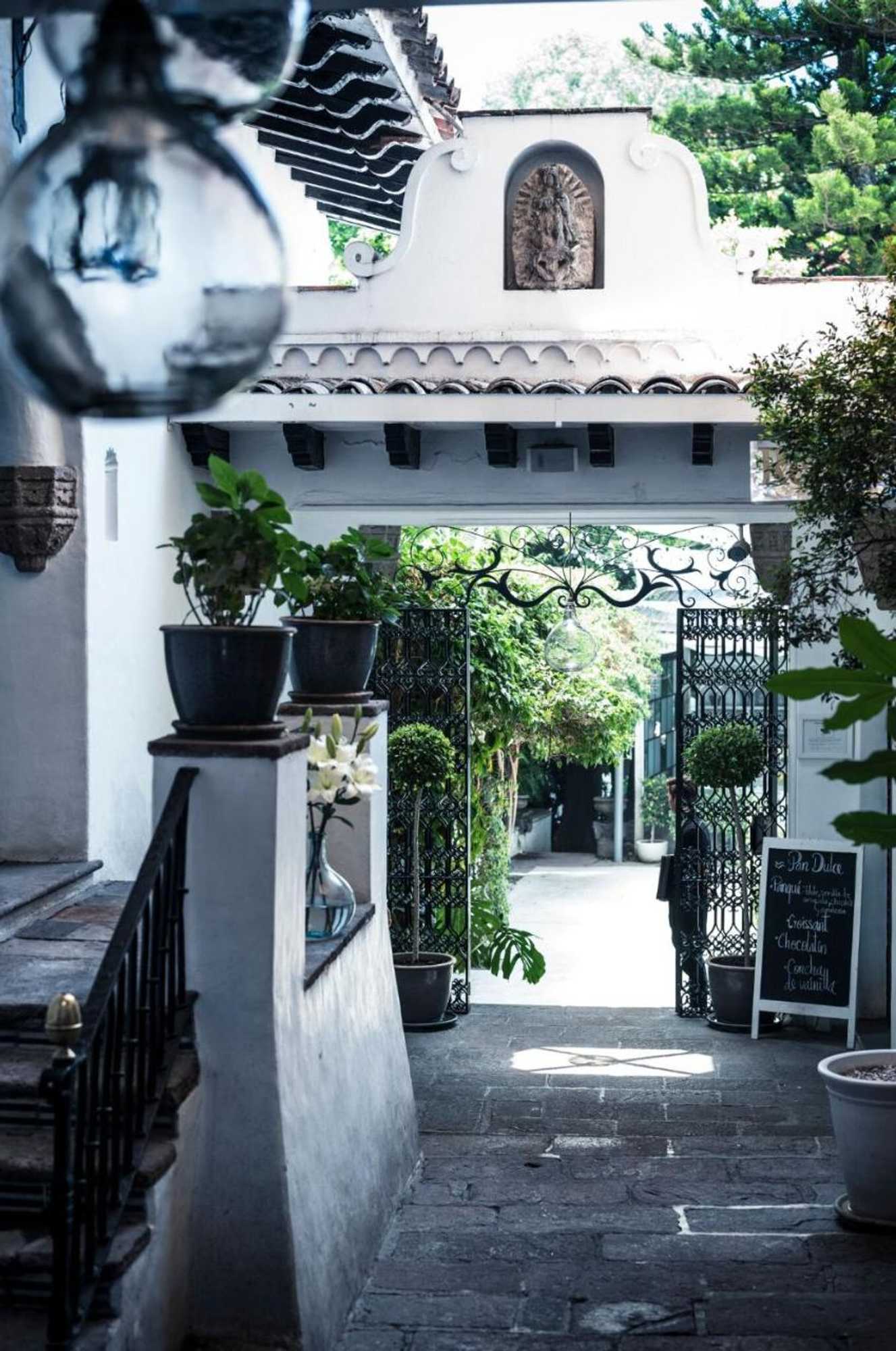 Gift card for Las Casas B&b Boutique Hotel, Spa & Restaurant, Cuernavaca Gift card for Las Casas B&b Boutique Hotel, Spa & Restaurant, Cuernavaca