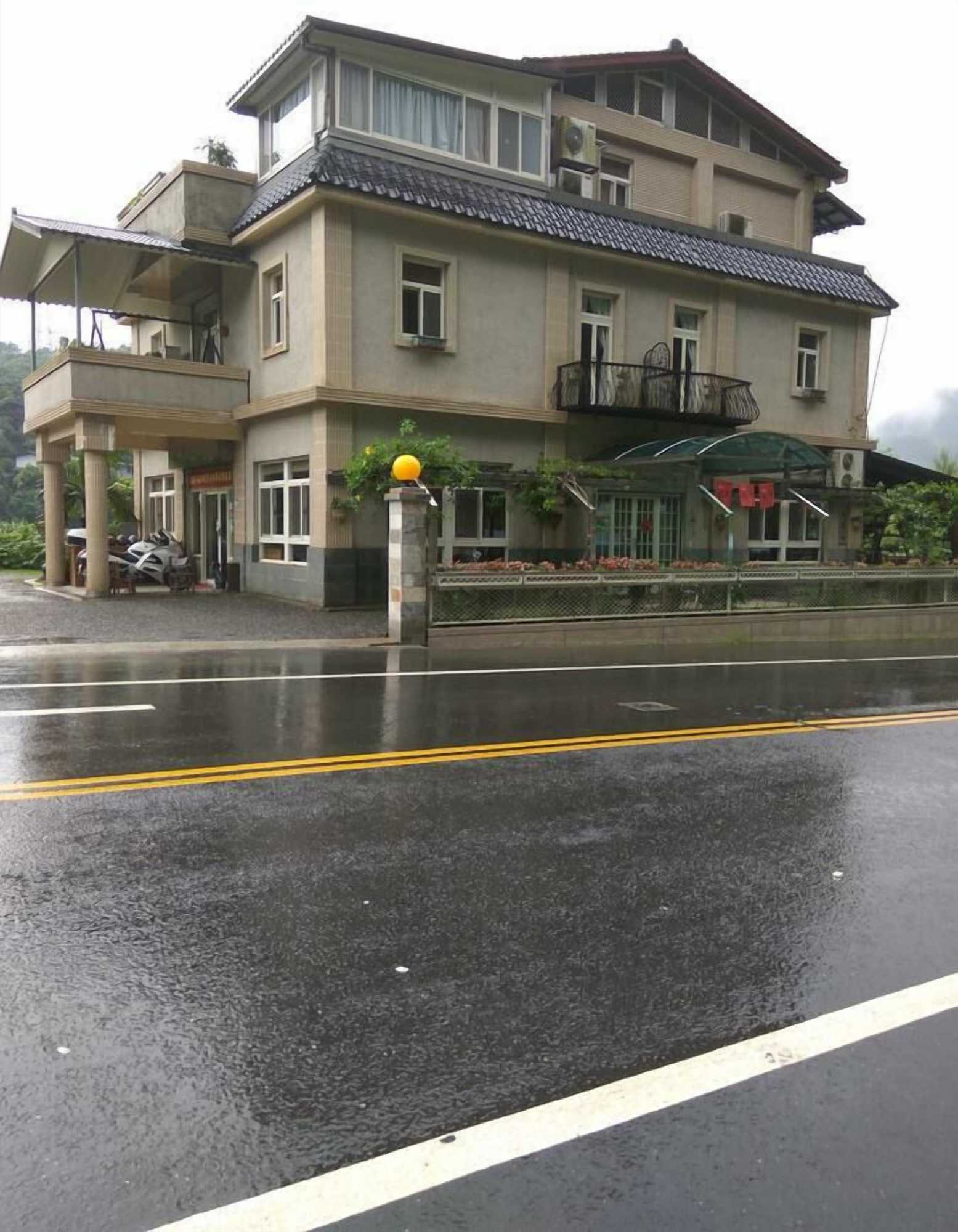 Gift card for Shuanghui Garden B&b