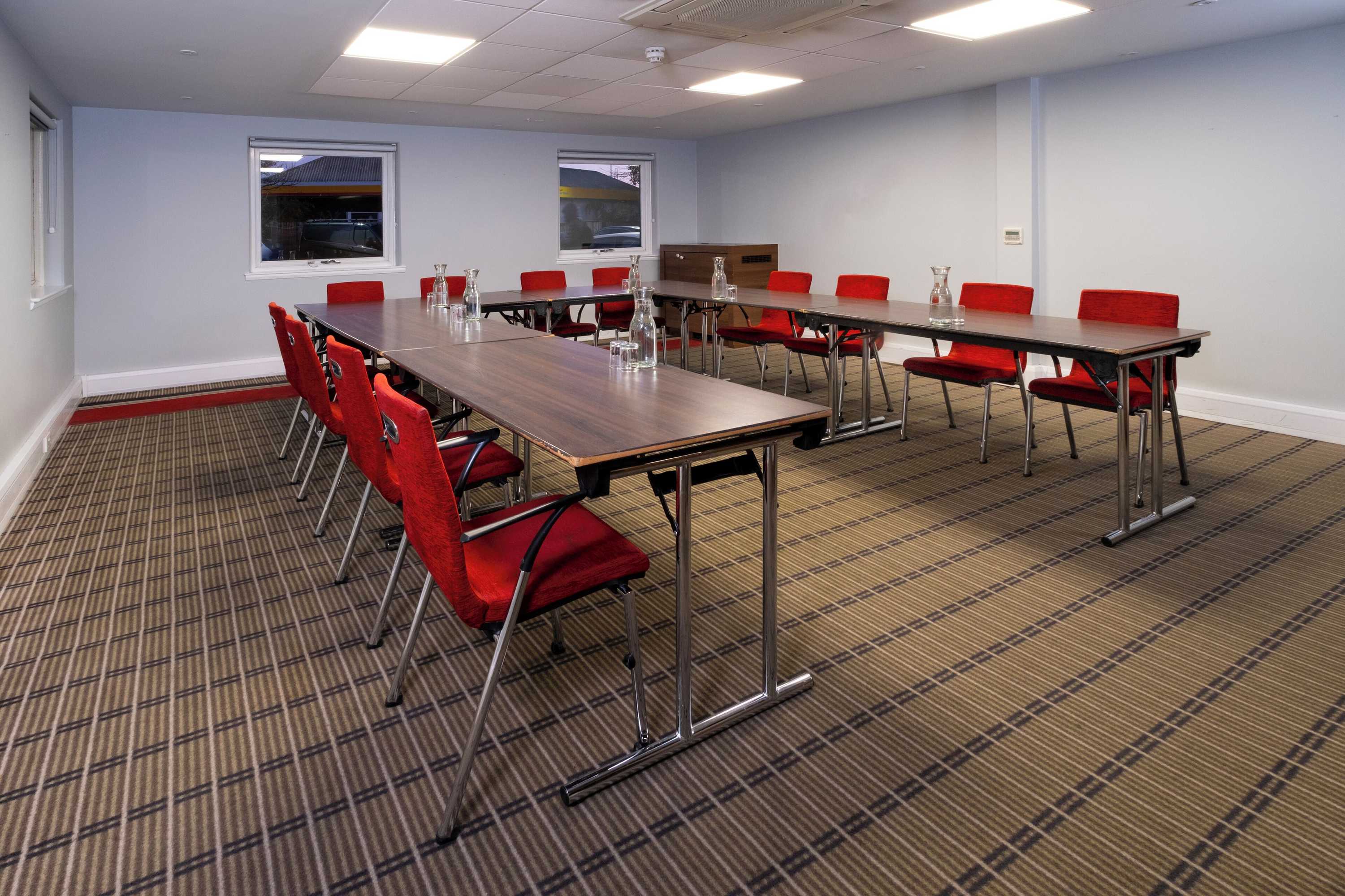 Gift card for Holiday Inn Express Birmingham - Oldbury by Ihg Gift card for Holiday Inn Express Birmingham - Oldbury by Ihg