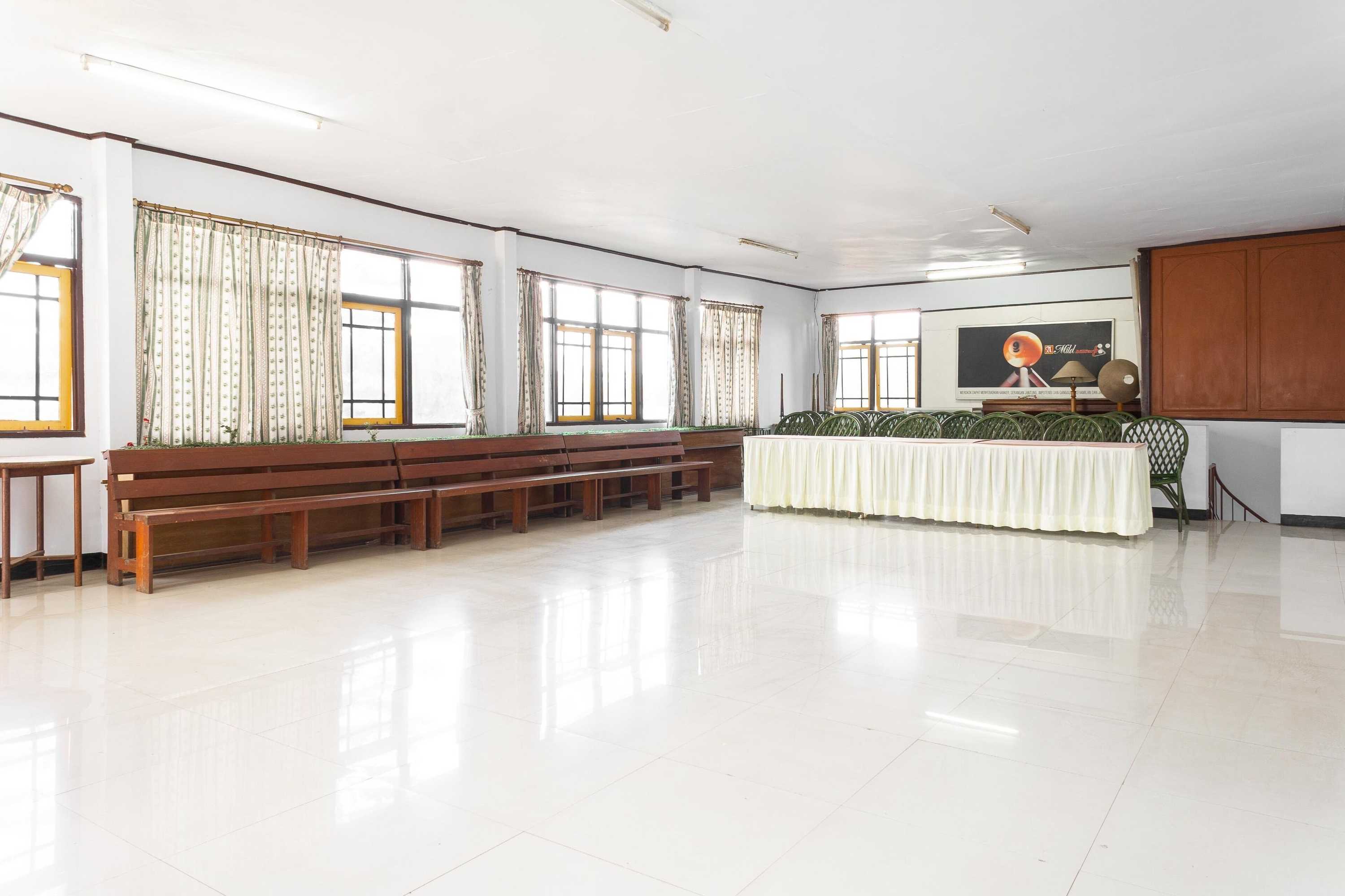 Gift card for Reddoorz @ Hotel Damanaka Pangalengan Gift card for Reddoorz @ Hotel Damanaka Pangalengan