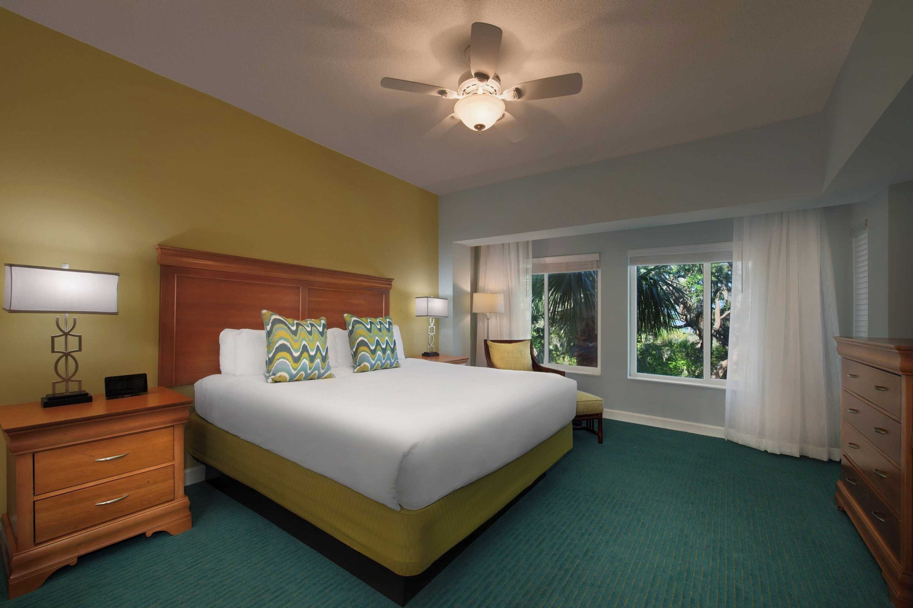 Gift card for Marriott's Harbour Point And Sunset Pointe at Shelter Cove Gift card for Marriott's Harbour Point And Sunset Pointe at Shelter Cove