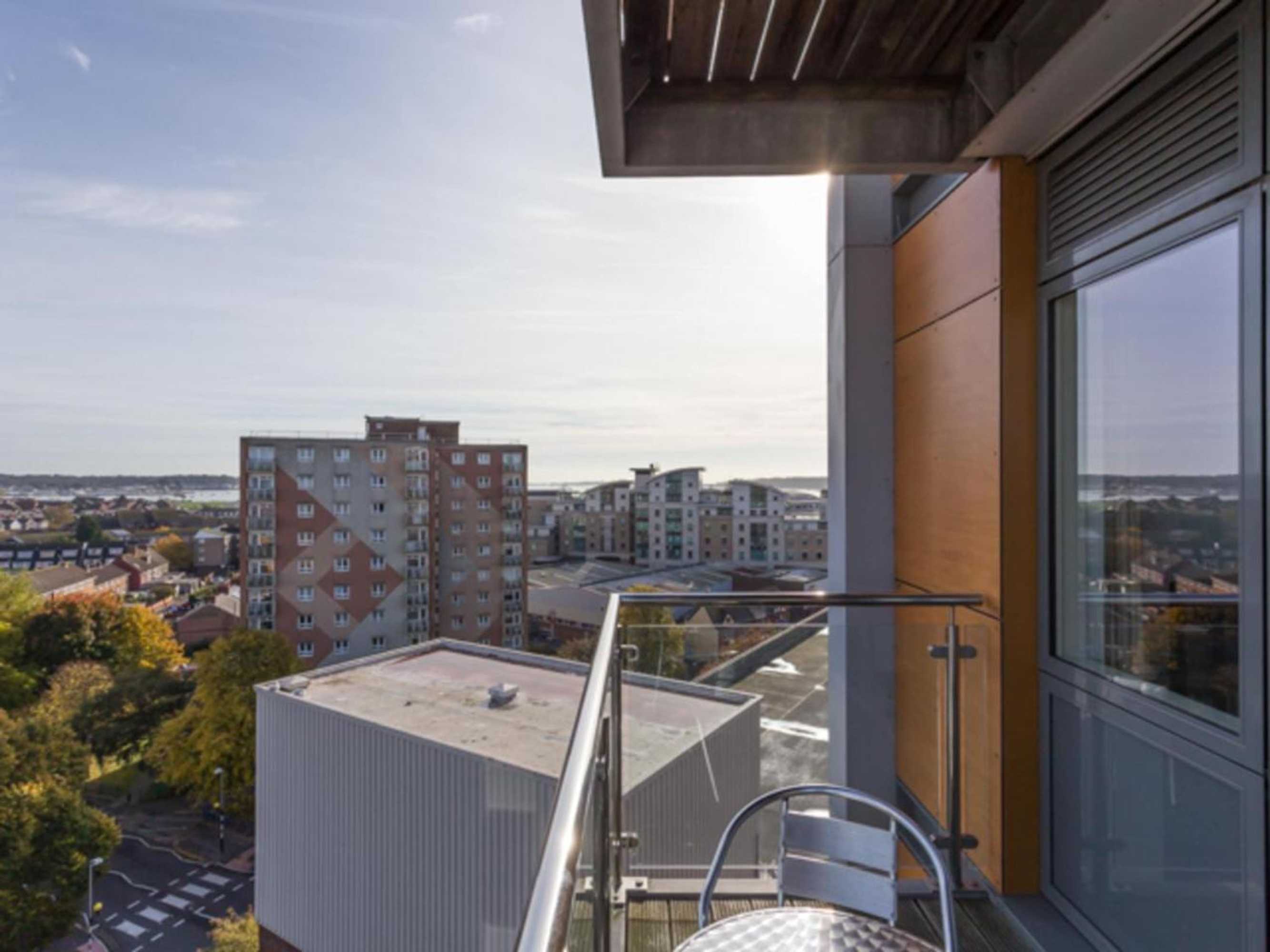 Gift card for Curlew, Poole