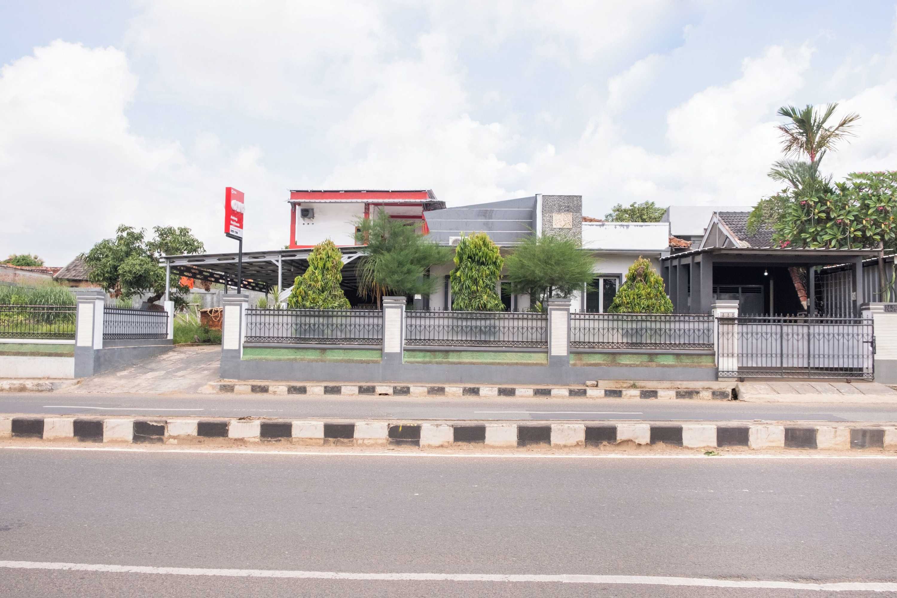 Gift card for Oyo 2919 Andung Residence Gift card for Oyo 2919 Andung Residence
