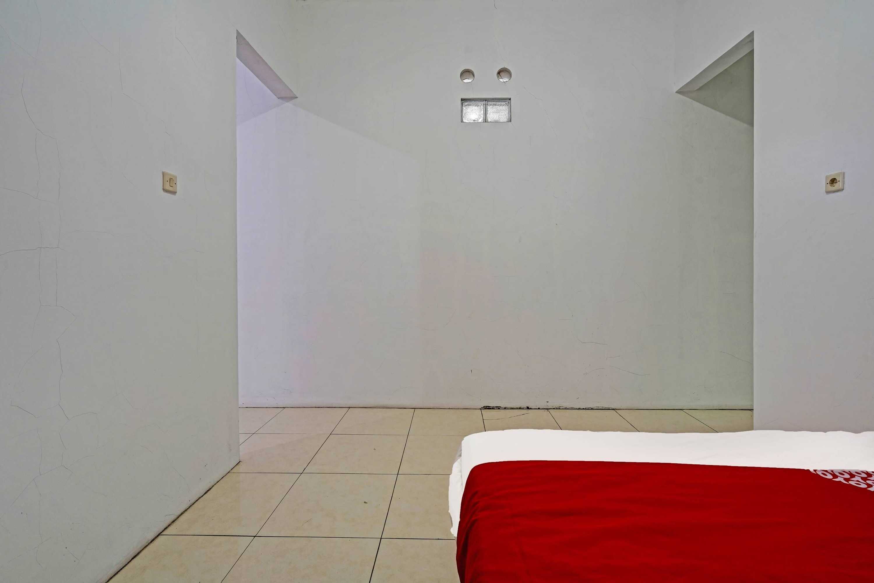 Gift card for Oyo 91329 Guest House Le-Banon Syariah Gift card for Oyo 91329 Guest House Le-Banon Syariah
