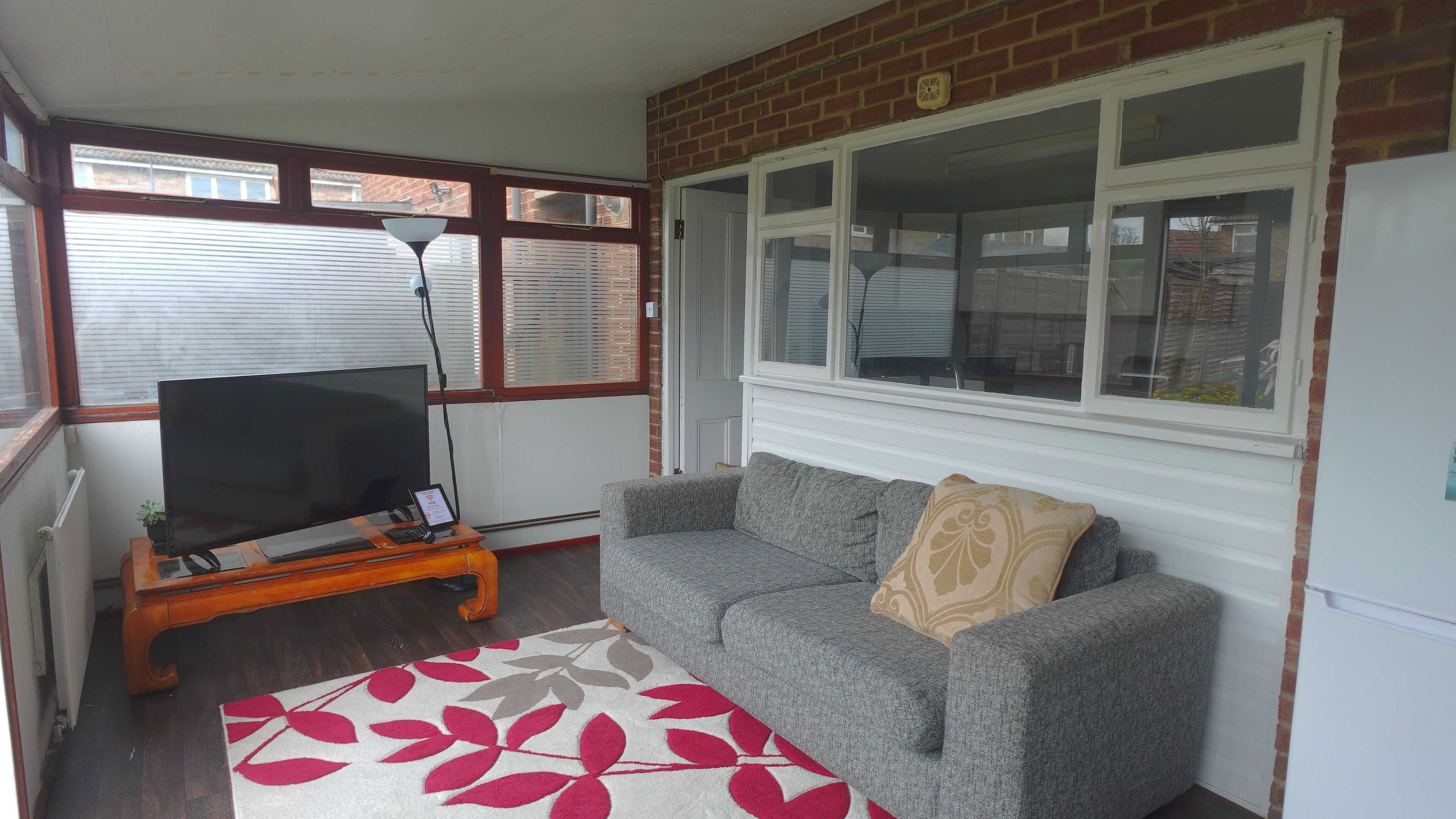 Gift card for Eddiwick House - Huku Kwetu Dunstable -Spacious 4 Bedroom House Gift card for Eddiwick House - Huku Kwetu Dunstable -Spacious 4 Bedroom House