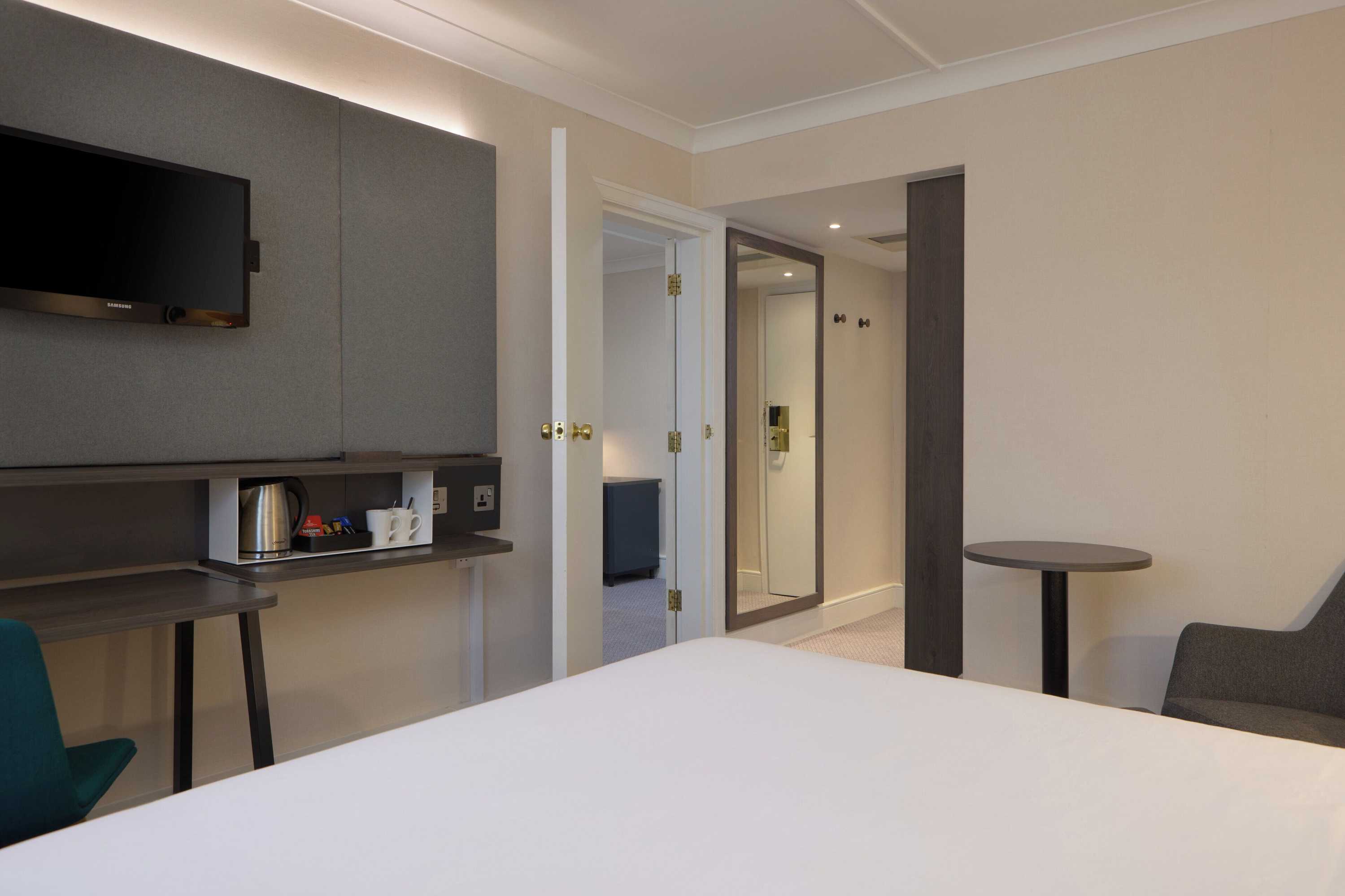 Gift card for Holiday Inn Bolton Centre by Ihg Gift card for Holiday Inn Bolton Centre by Ihg